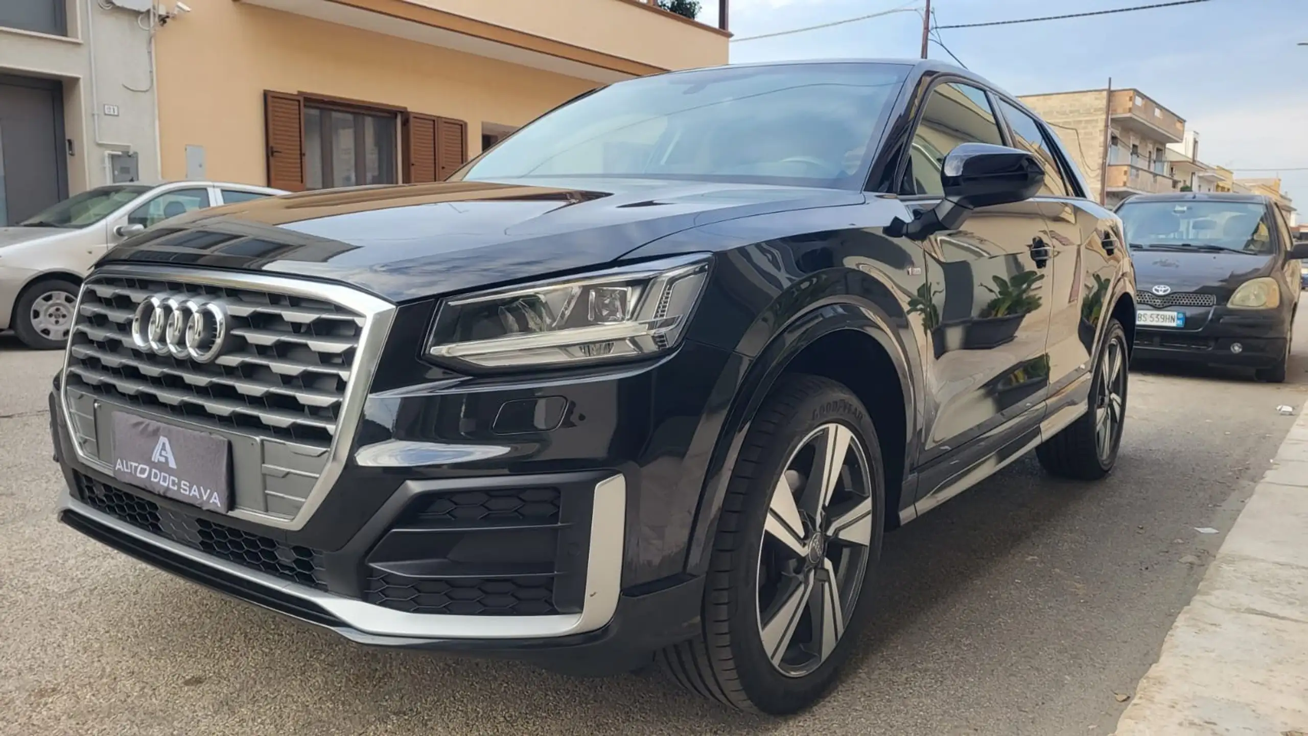 Audi - Q2