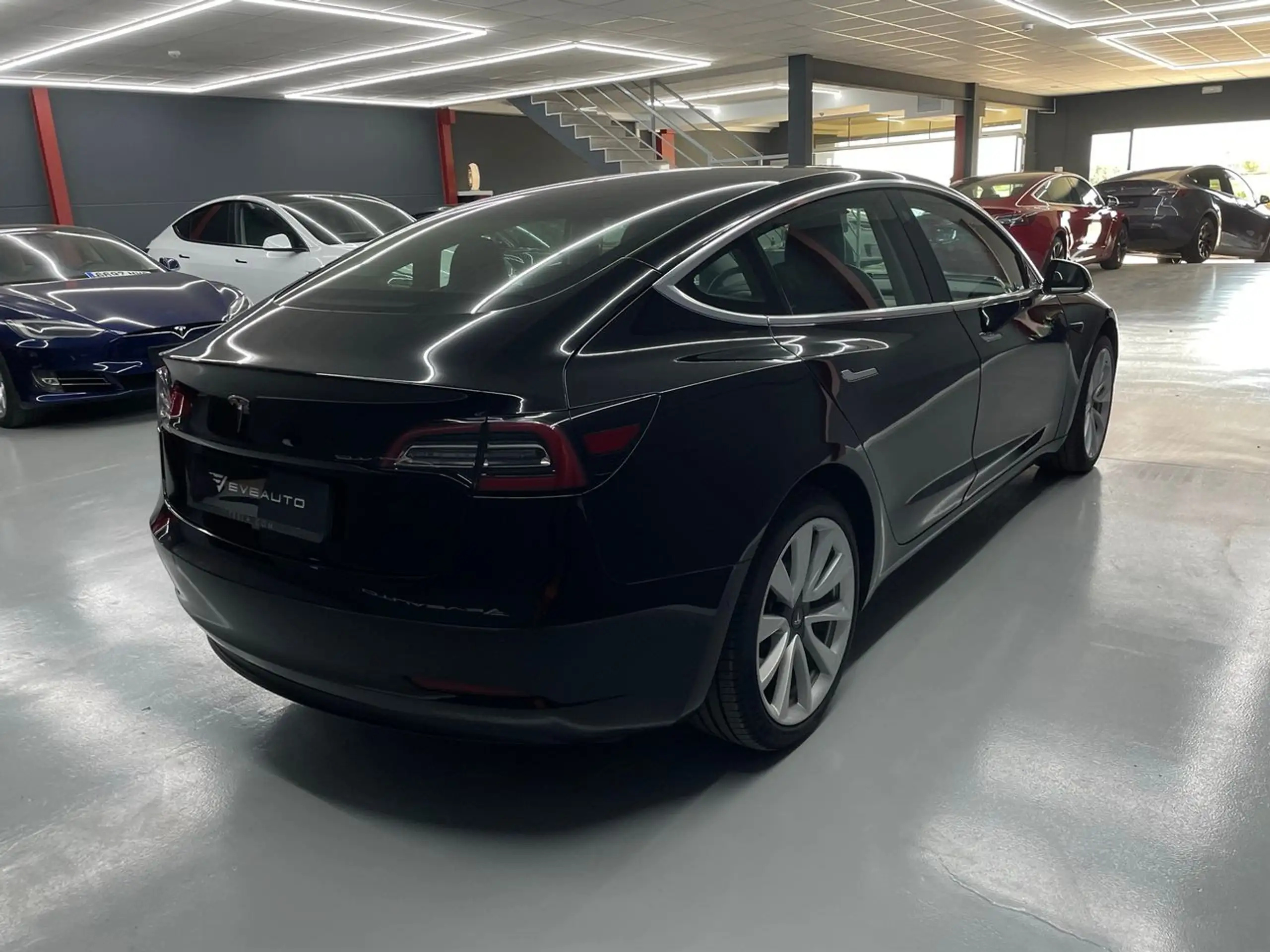 Tesla - Model 3