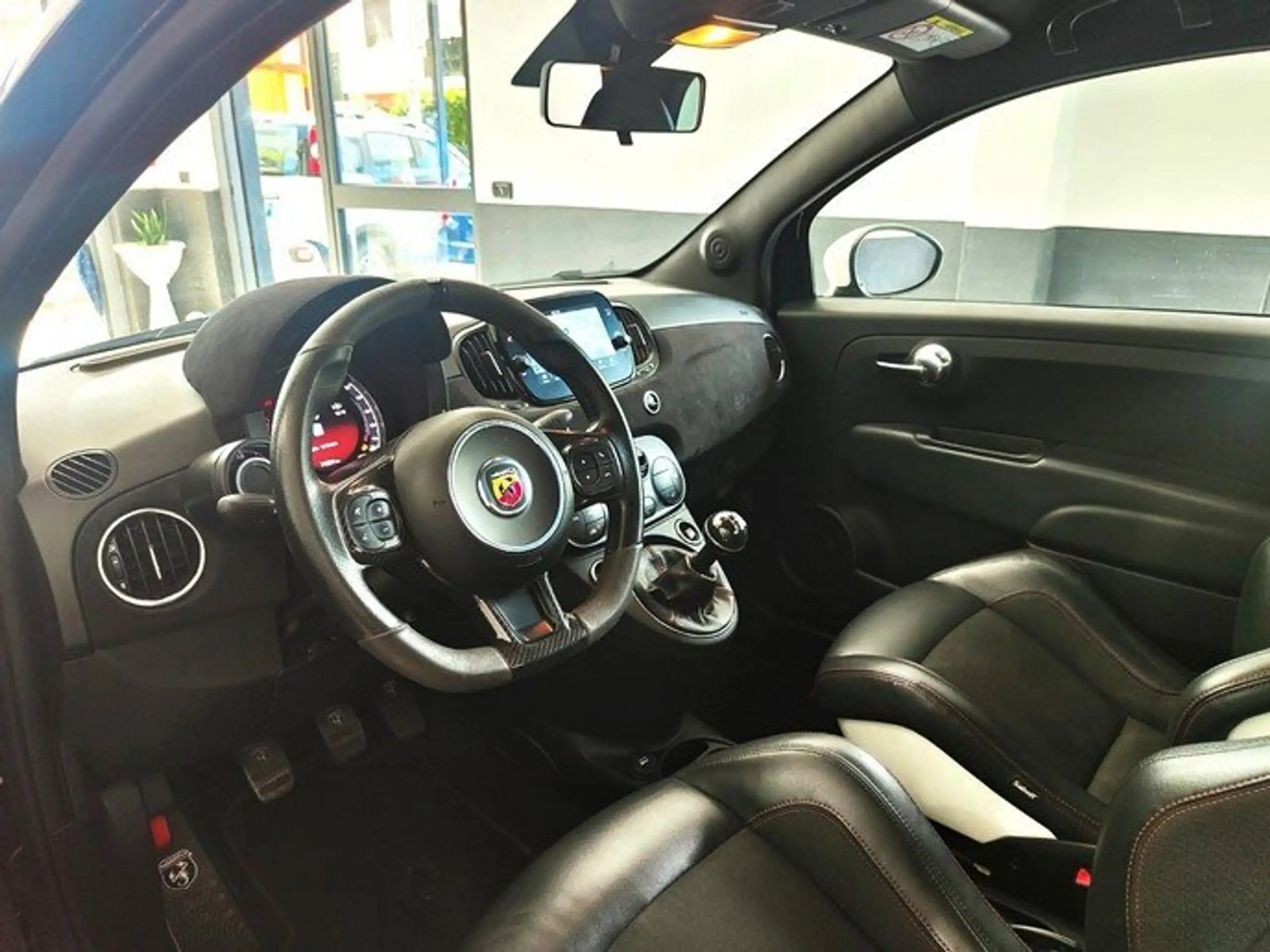 Abarth - 695