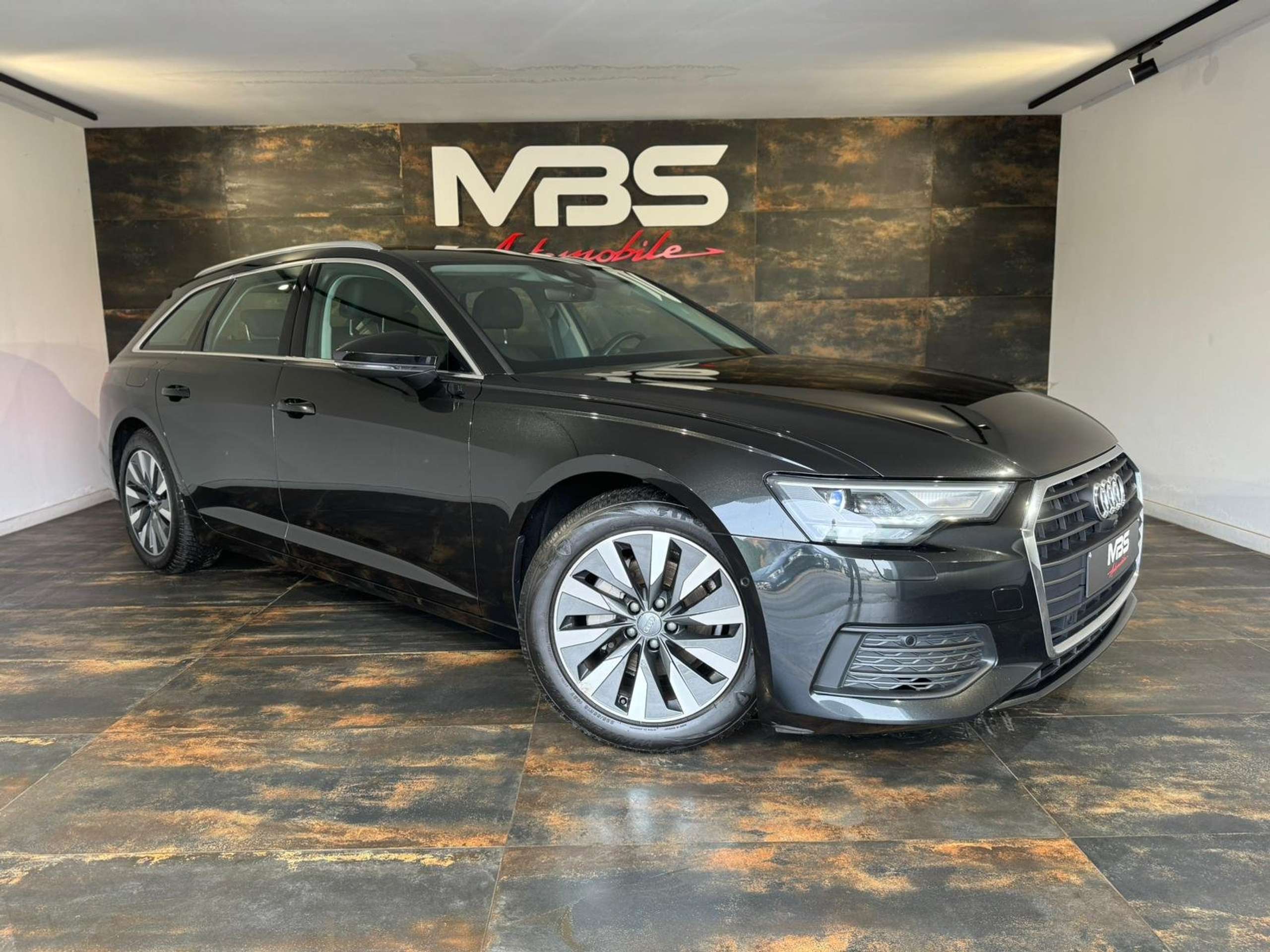 Audi - A6