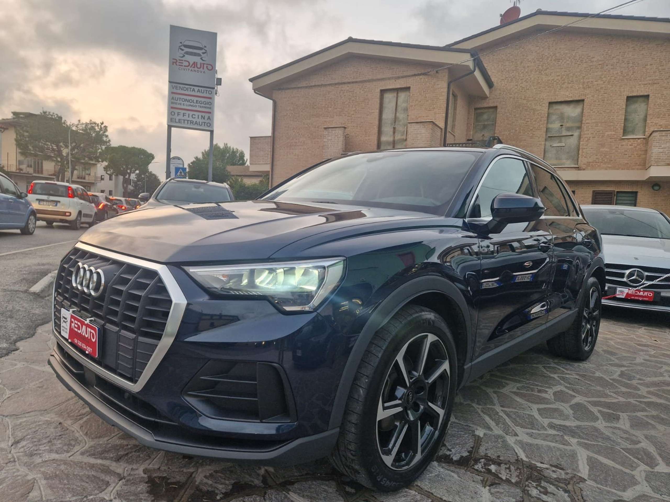 Audi - Q3