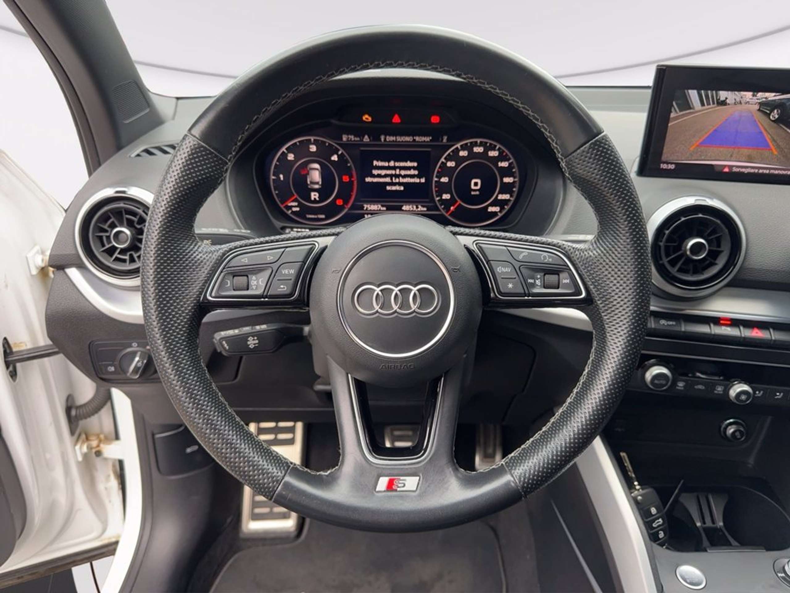 Audi - Q2