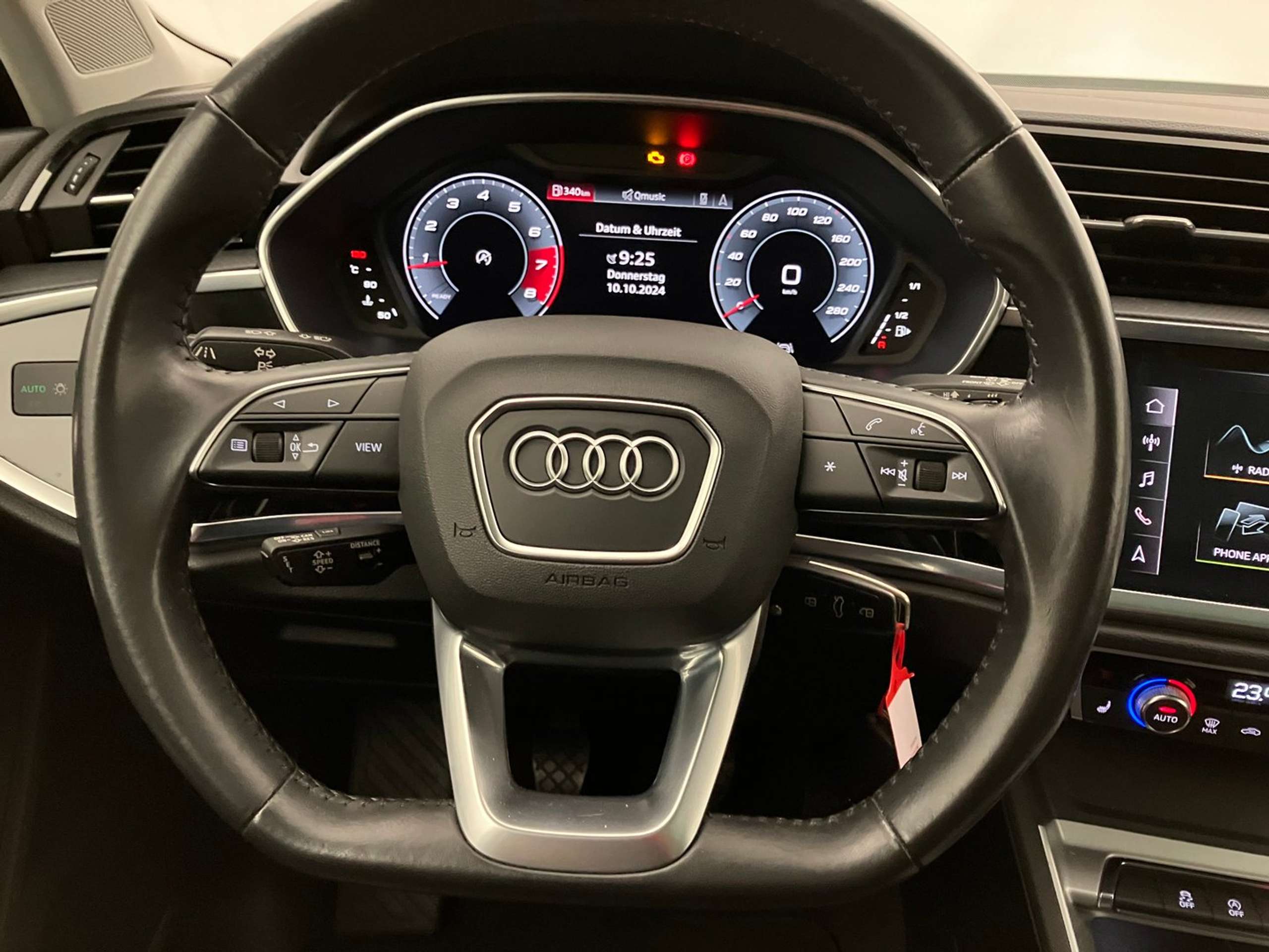 Audi - Q3