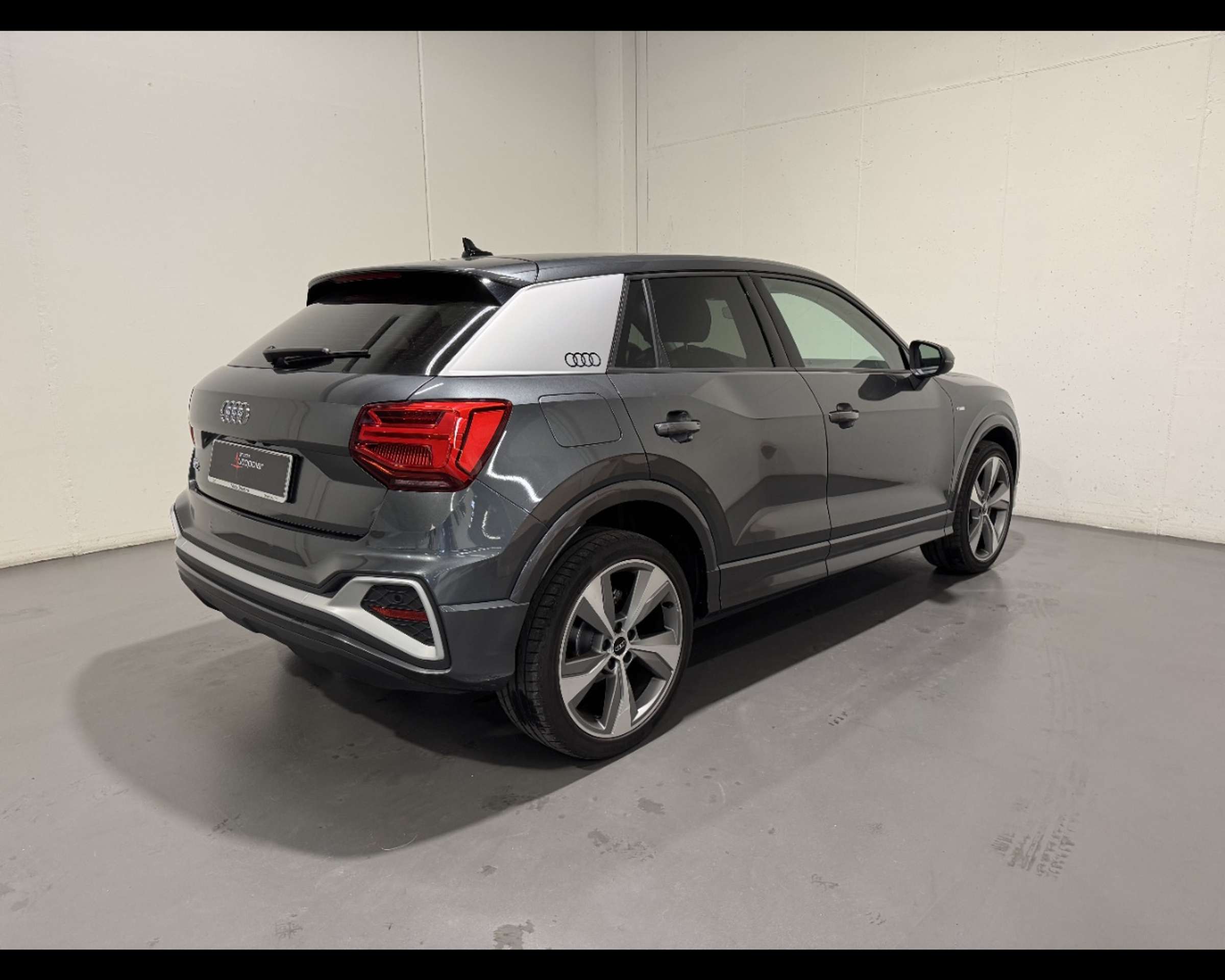 Audi - Q2