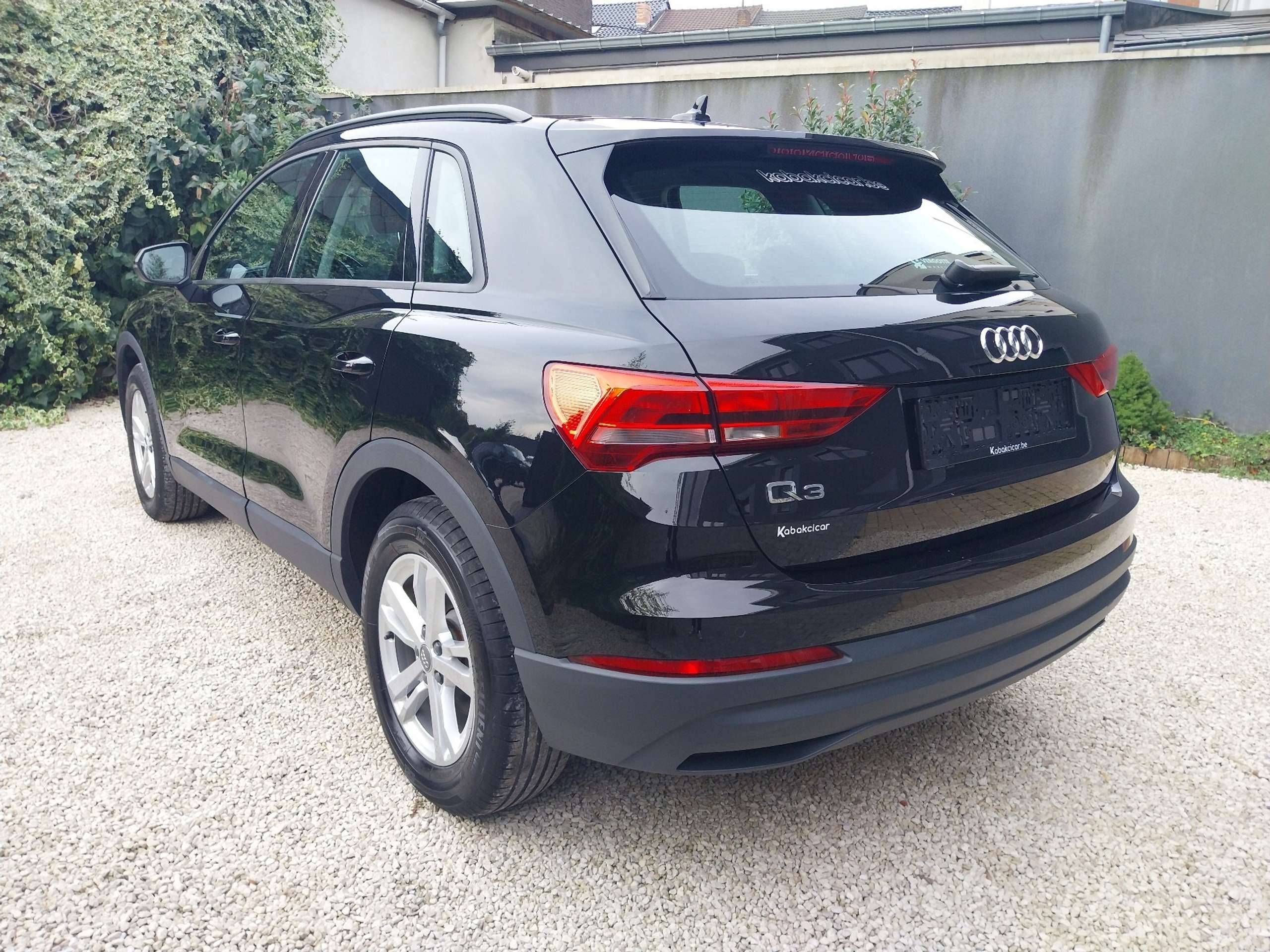 Audi - Q3