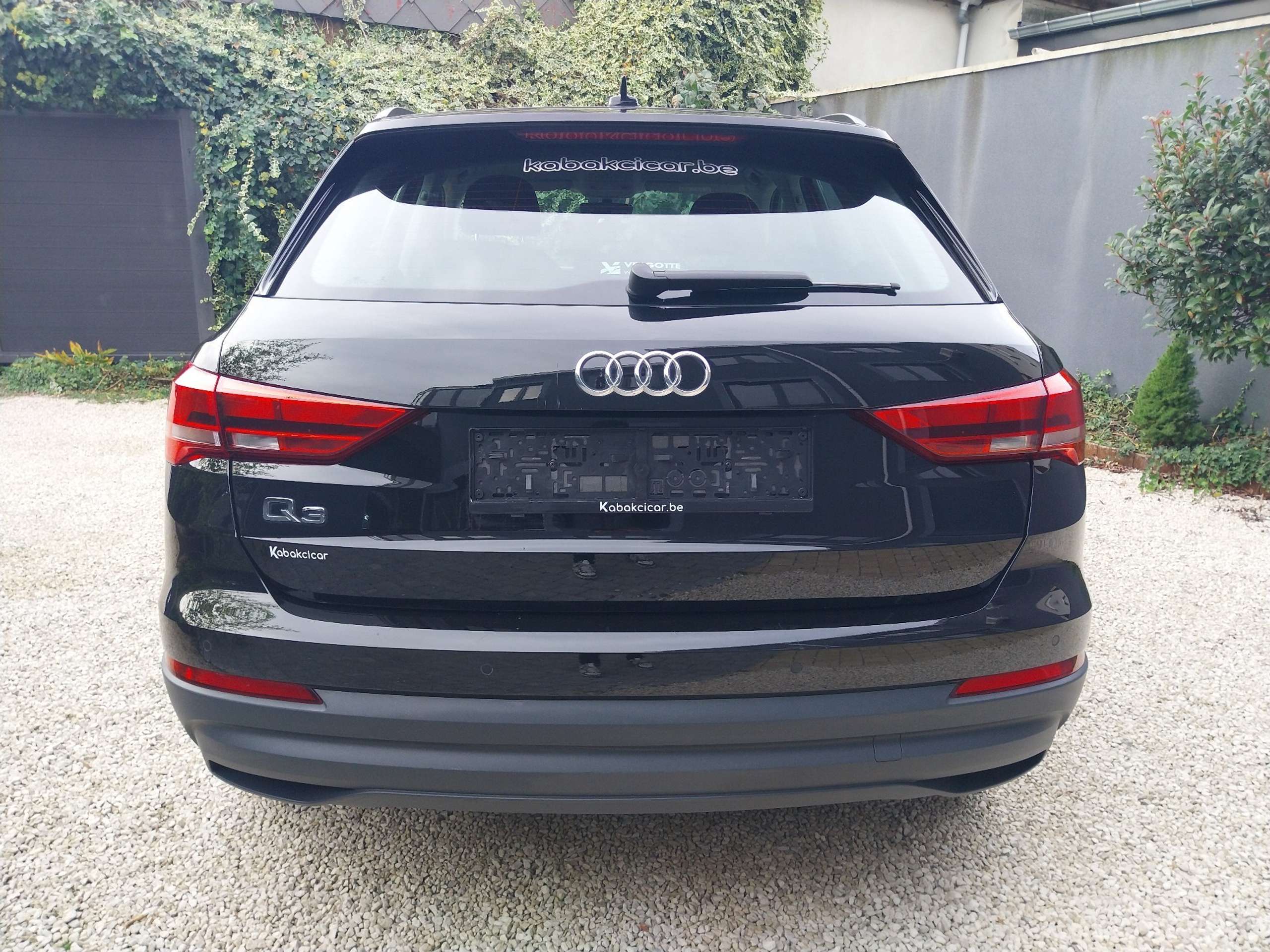 Audi - Q3