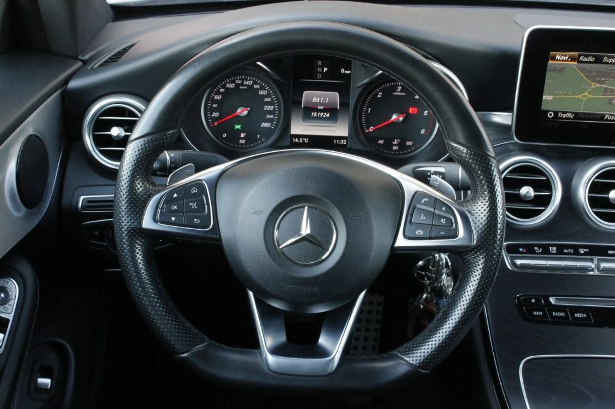 Mercedes-Benz - C 220