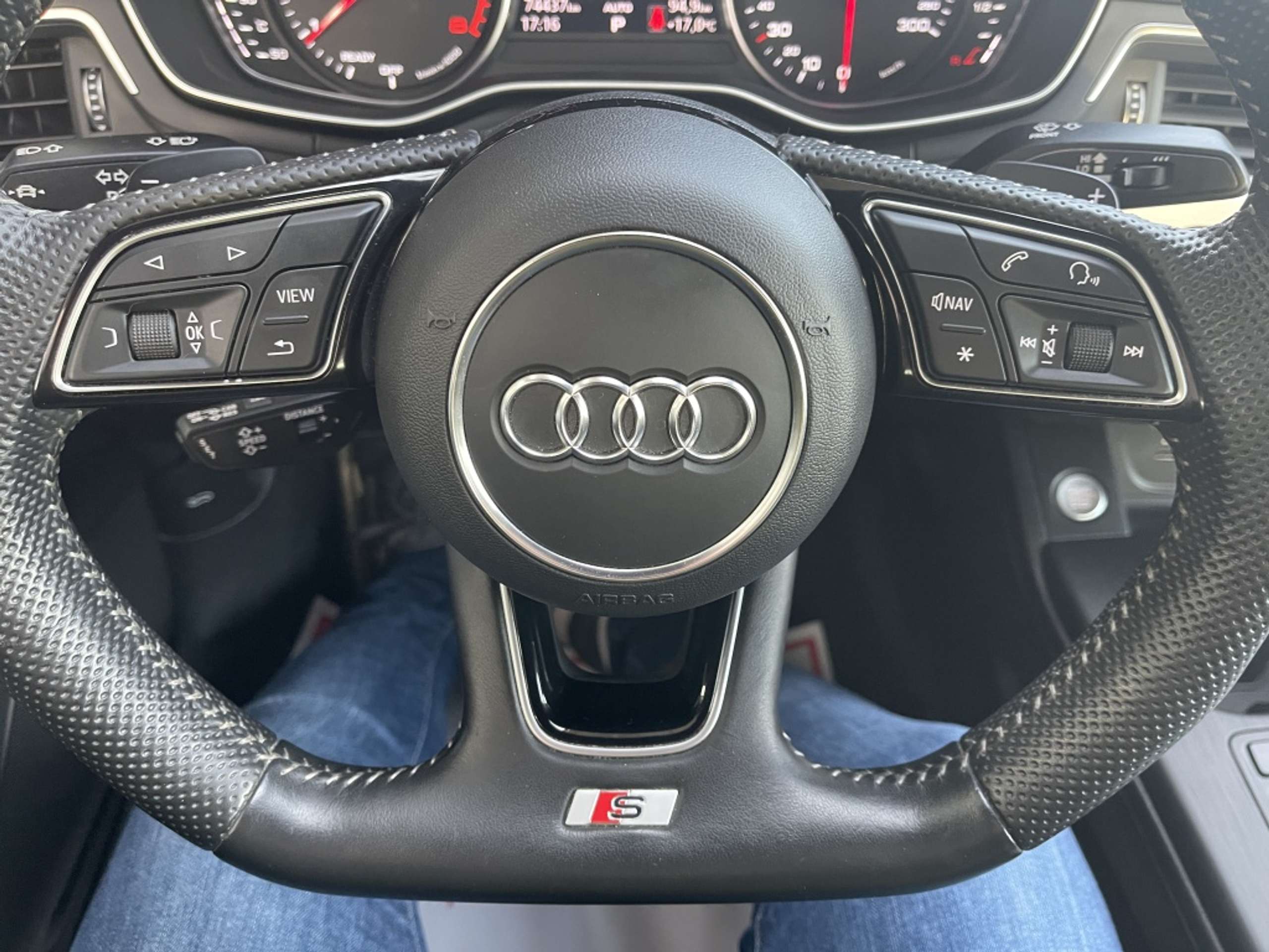 Audi - A4