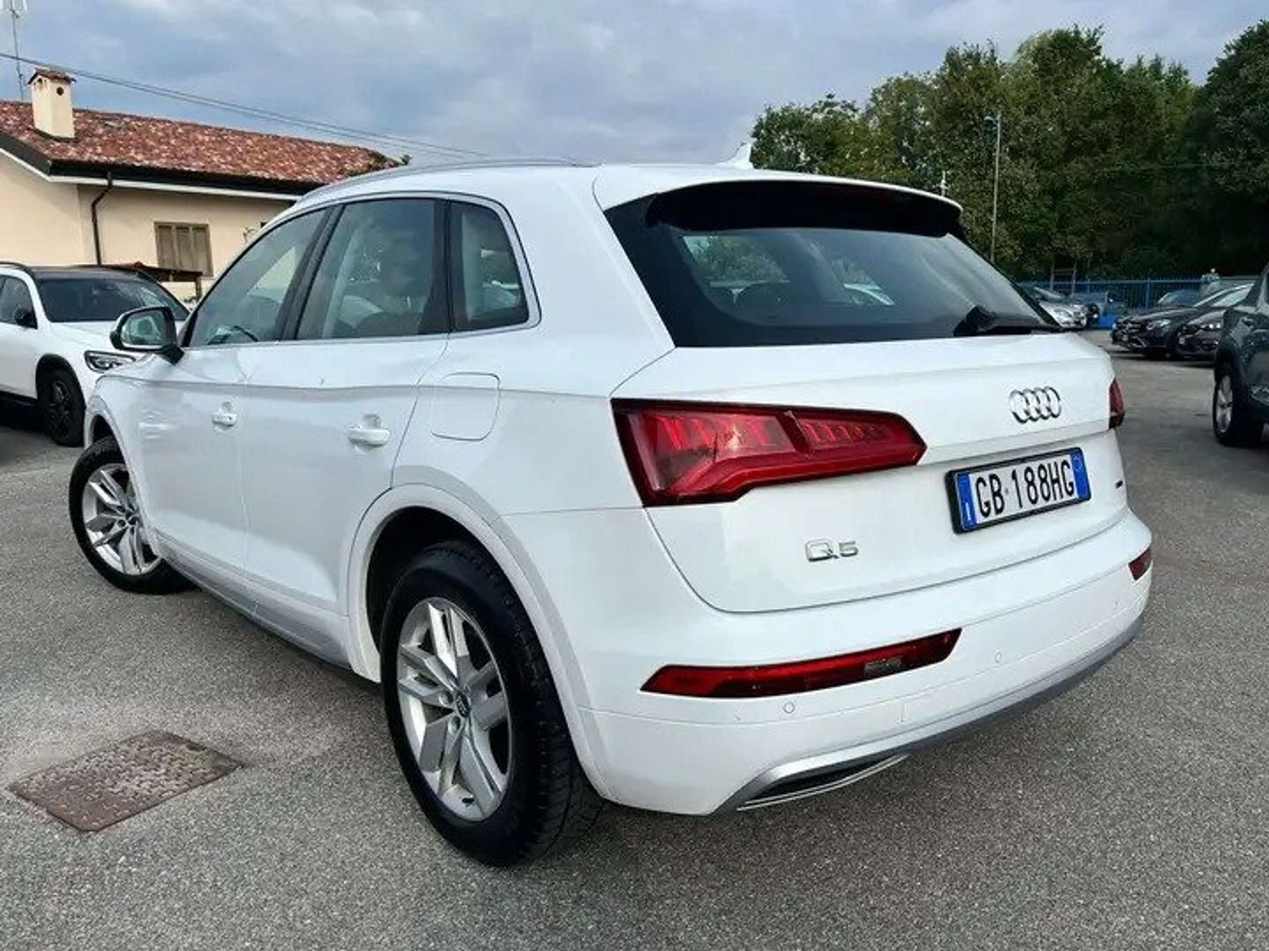 Audi - Q5