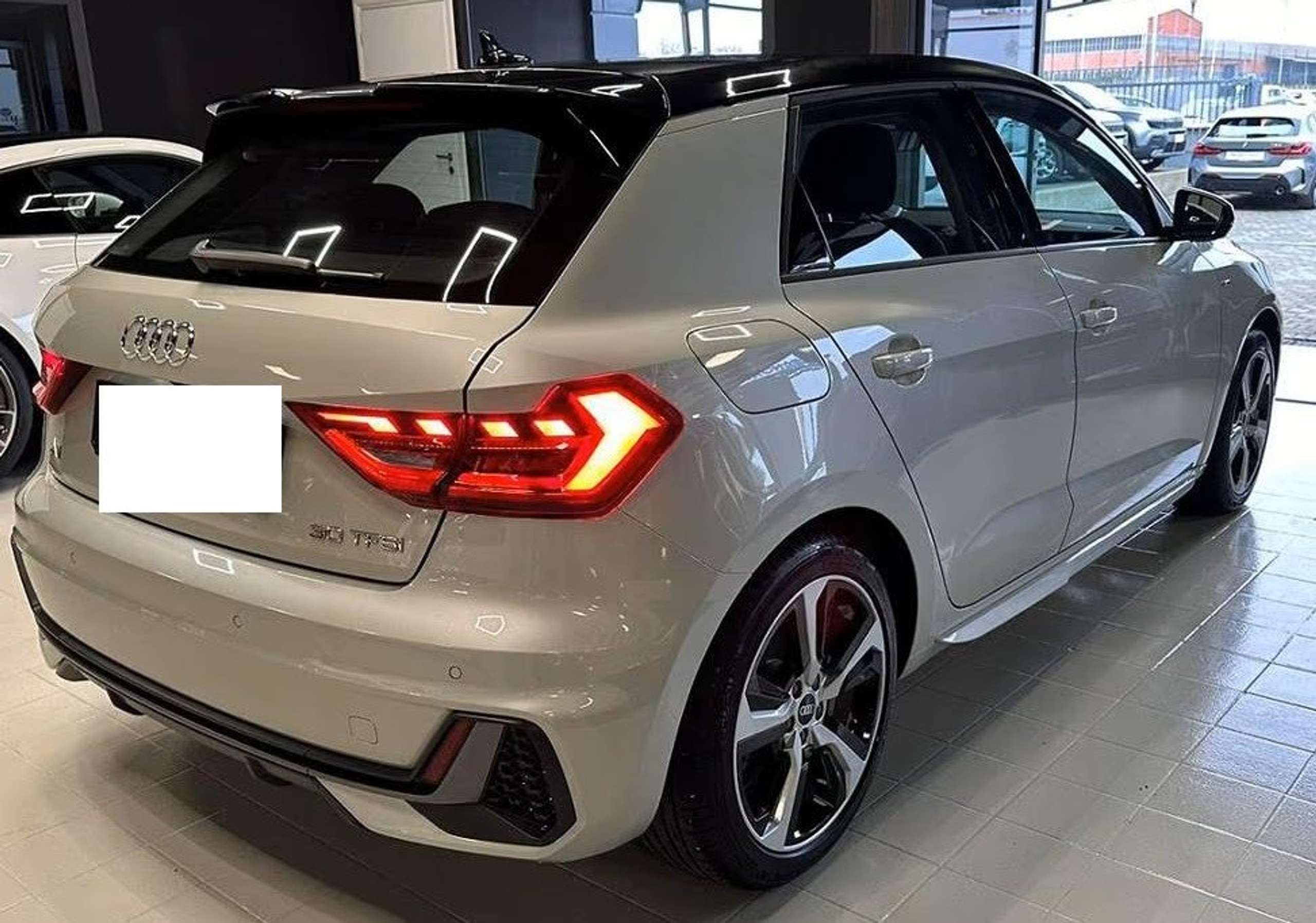 Audi - A1