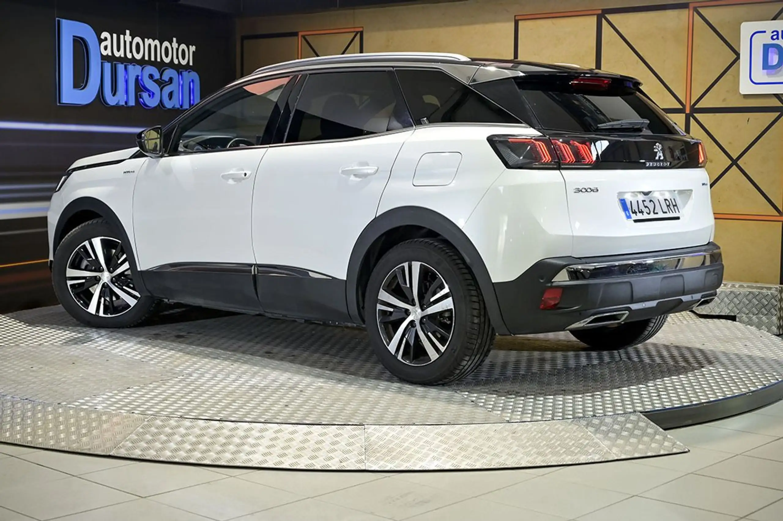 Peugeot - 3008