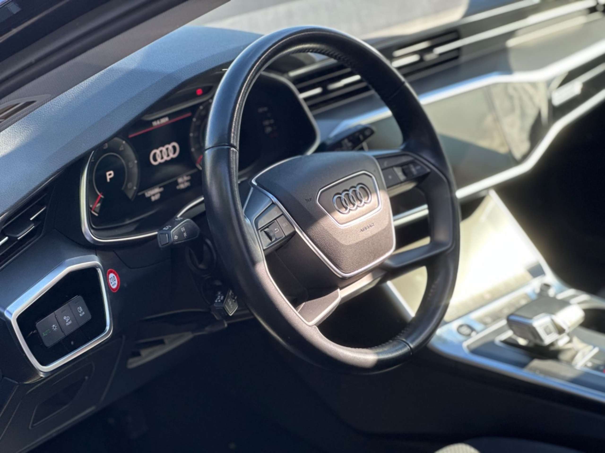 Audi - A6