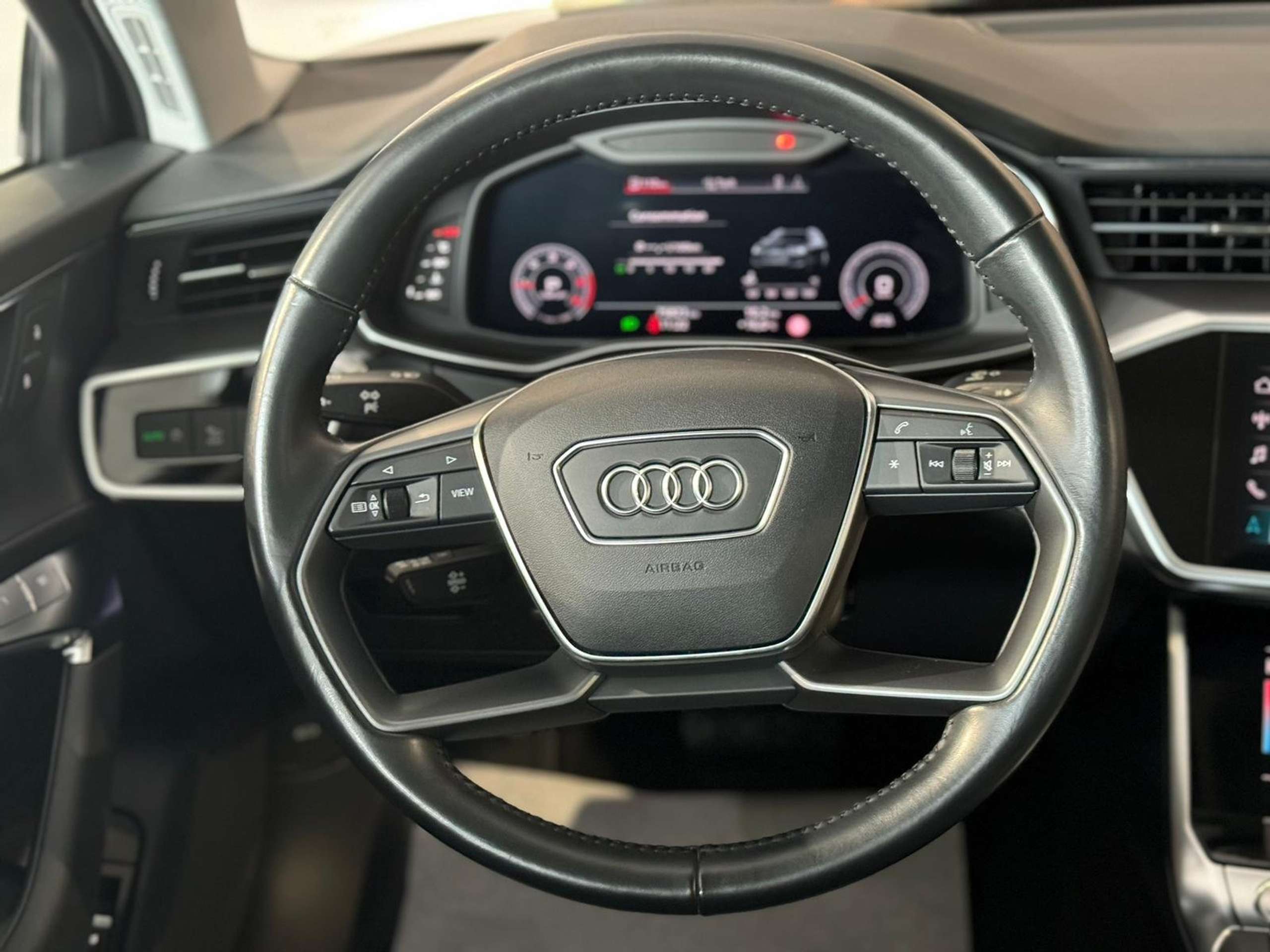 Audi - A6