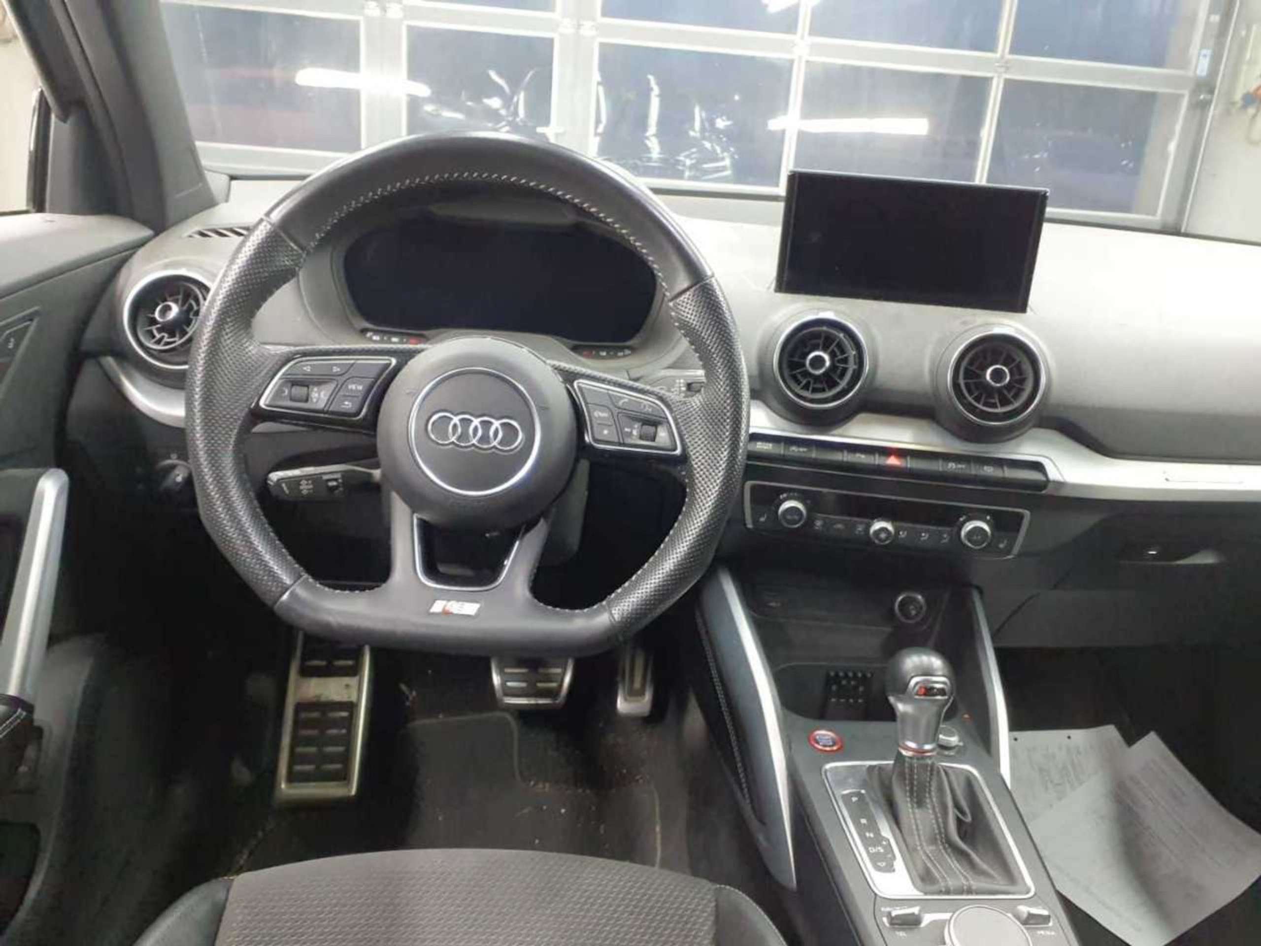 Audi - SQ2