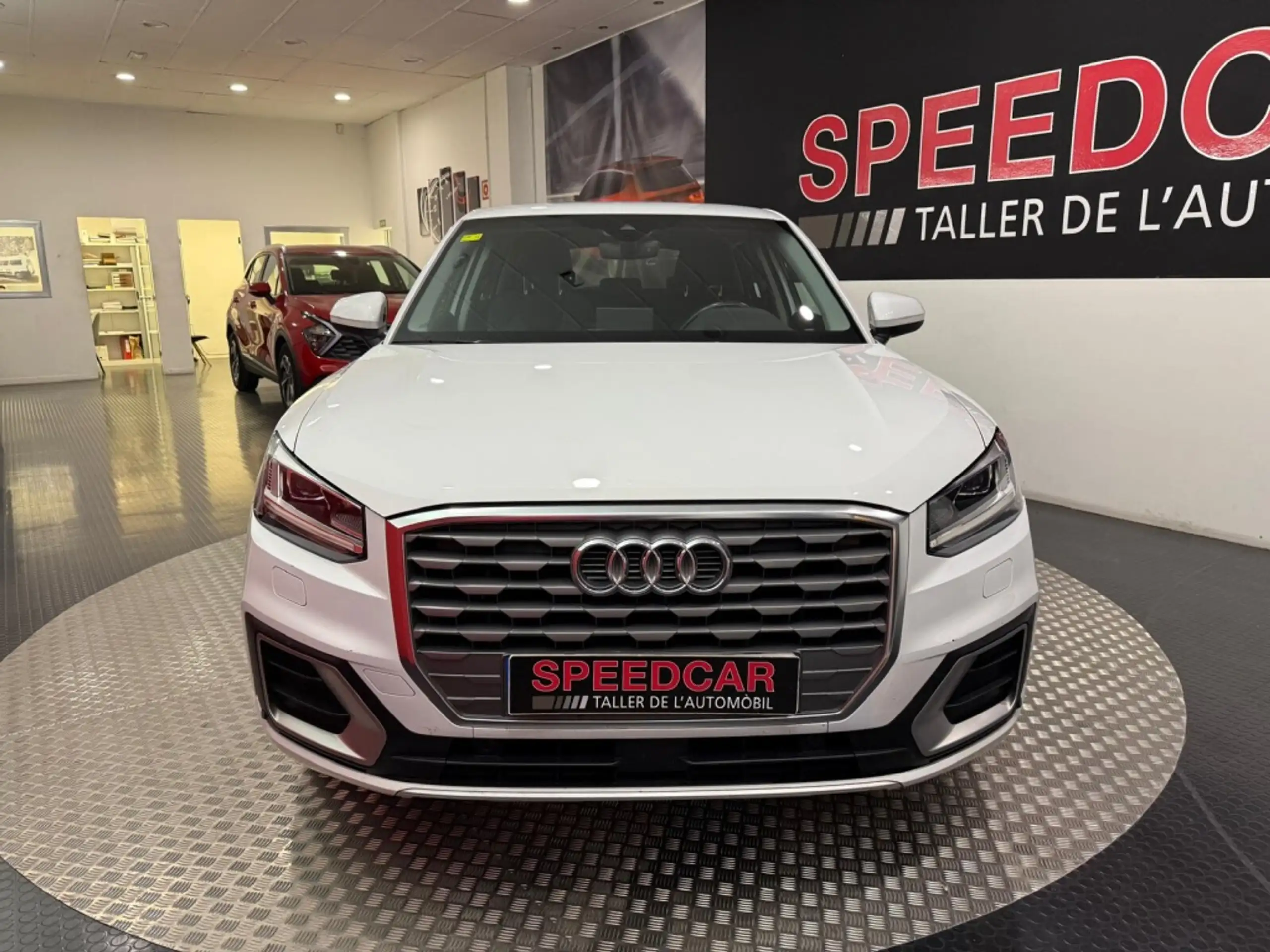 Audi - Q2