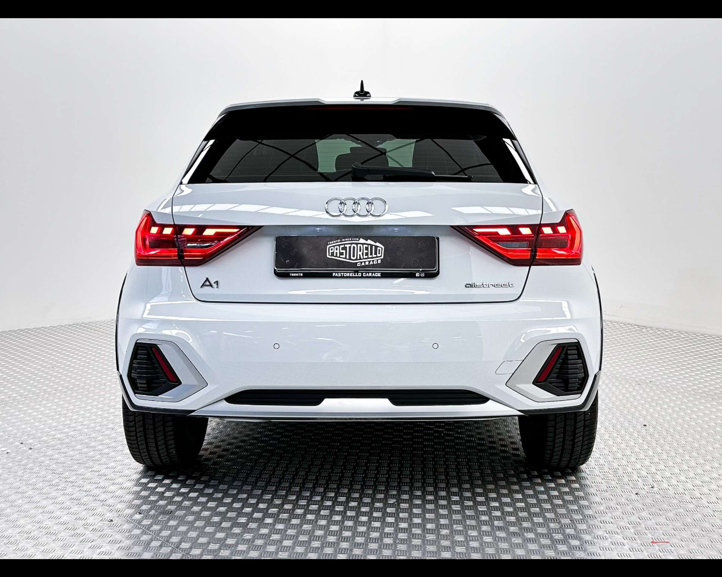 Audi - A1