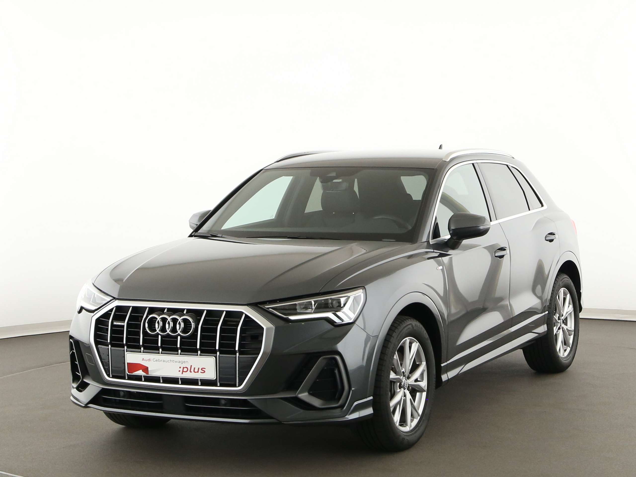 Audi - Q3