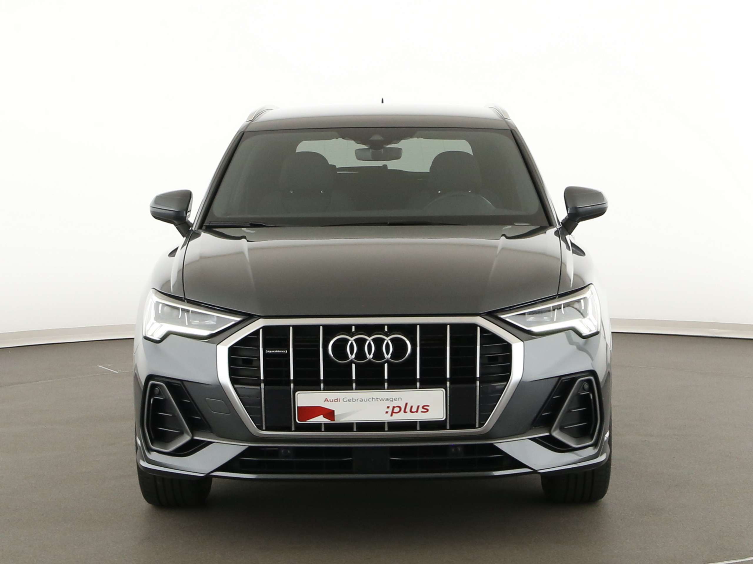 Audi - Q3