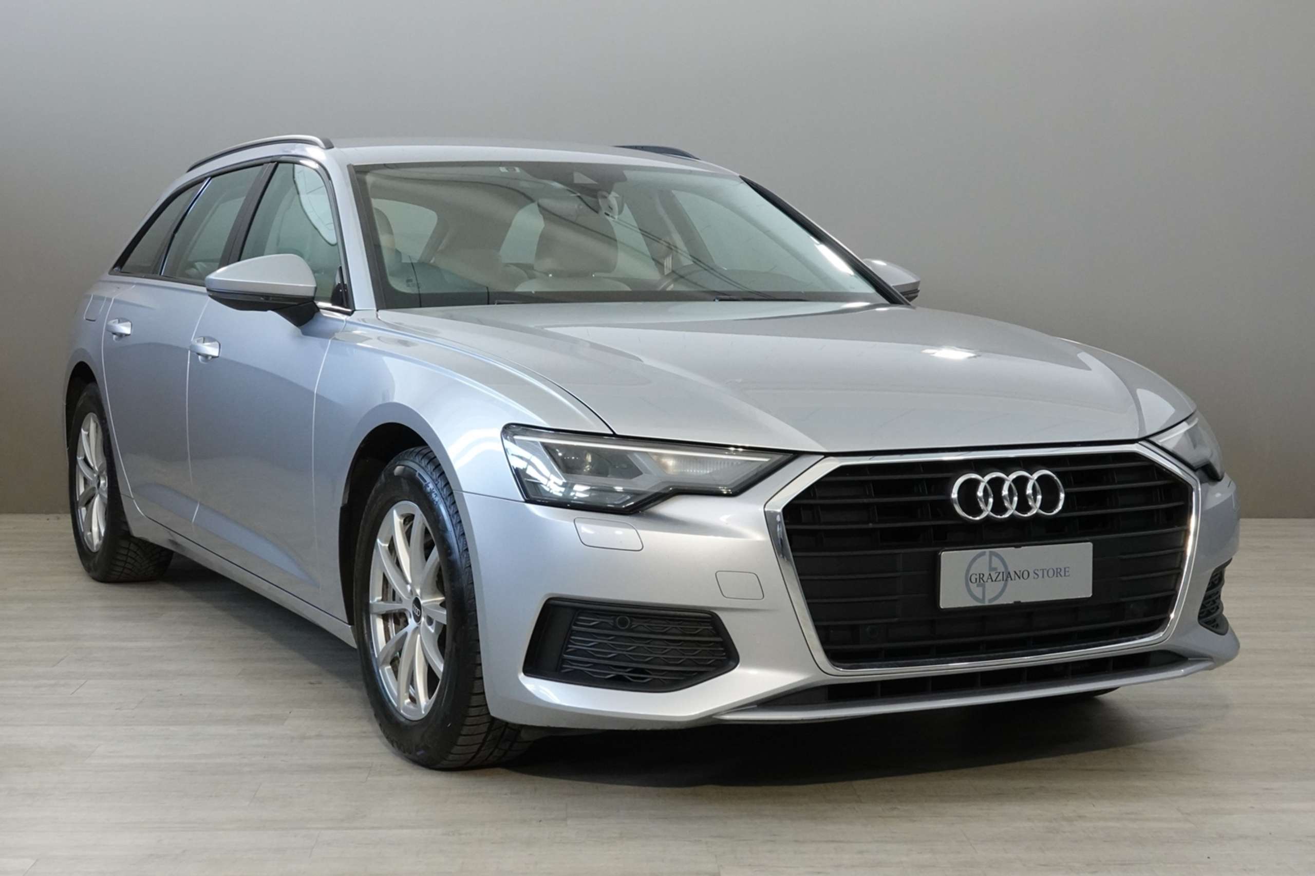 Audi - A6