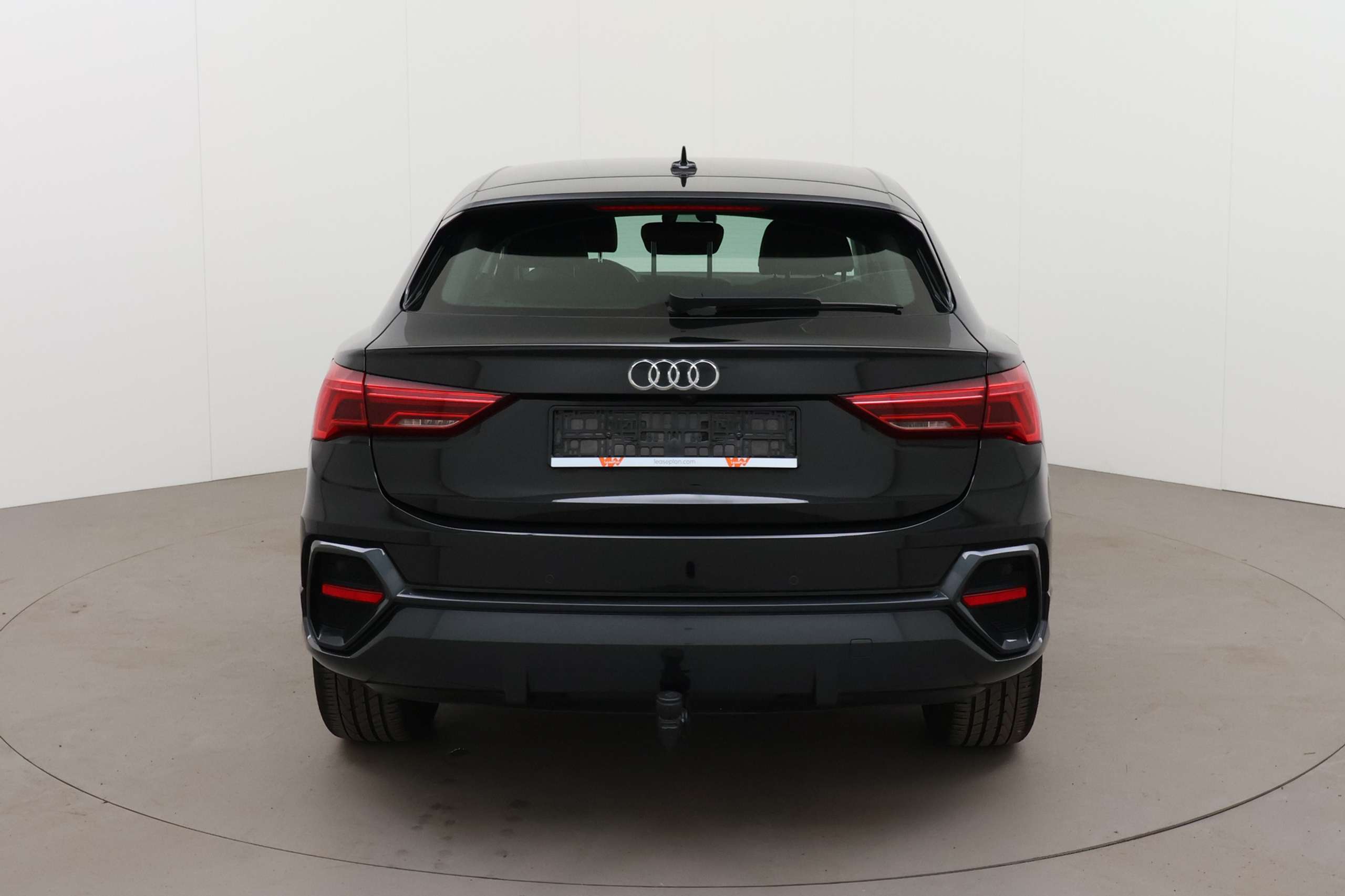 Audi - Q3