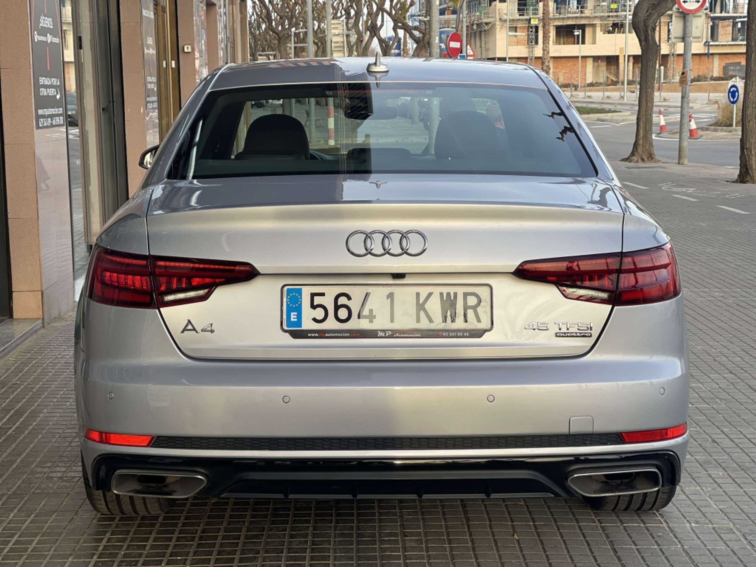 Audi - A4