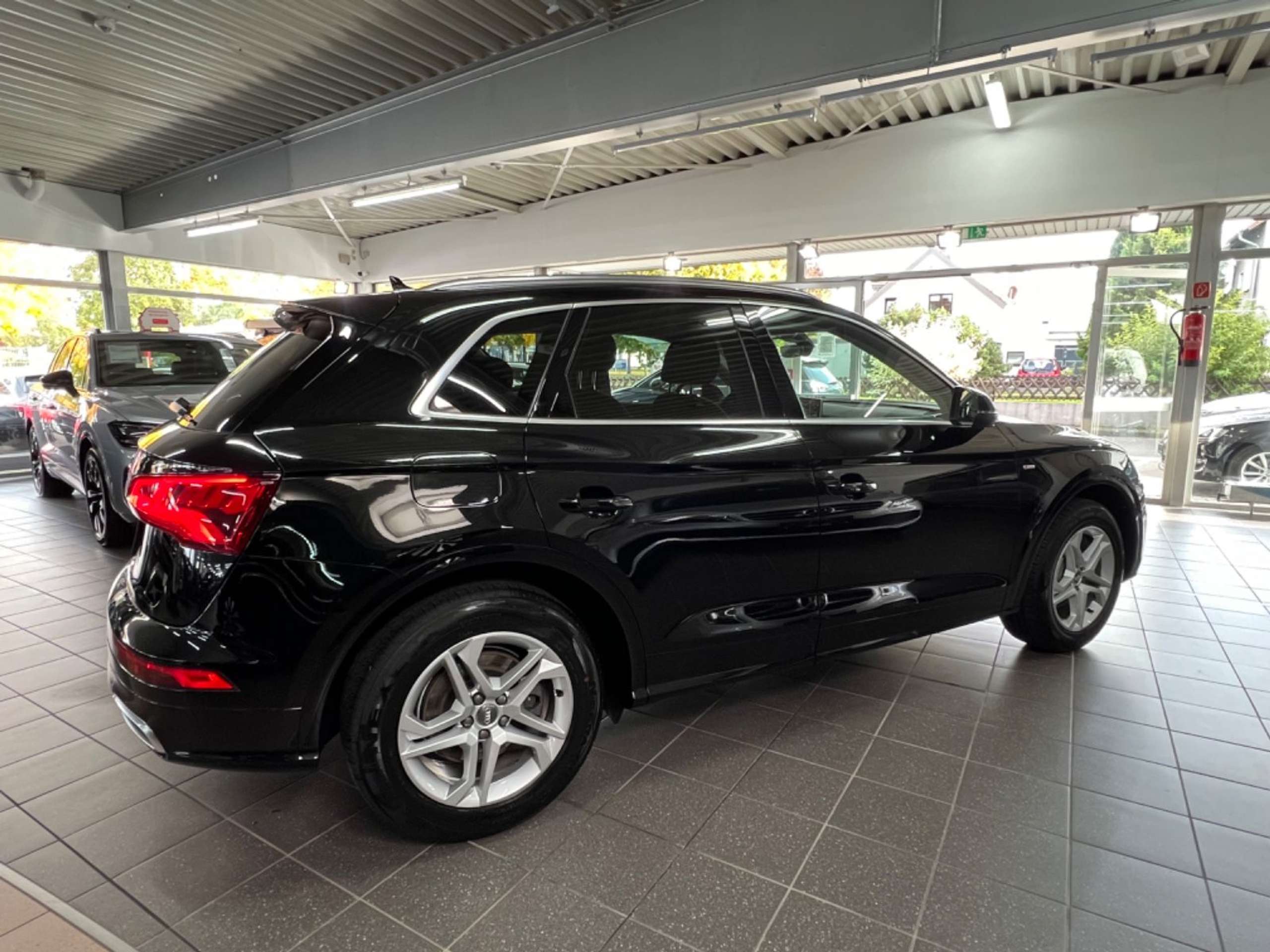 Audi - Q5