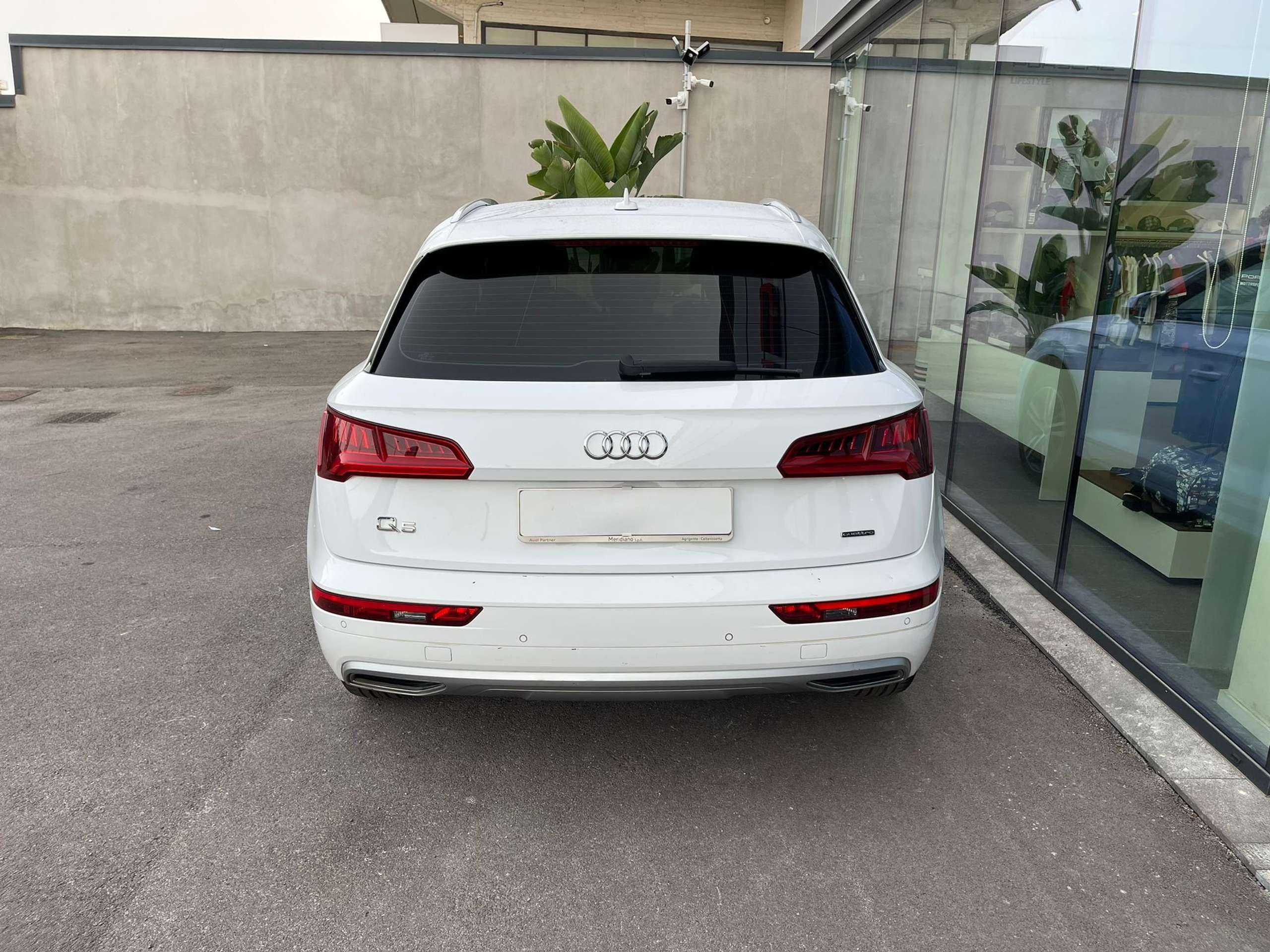 Audi - Q5