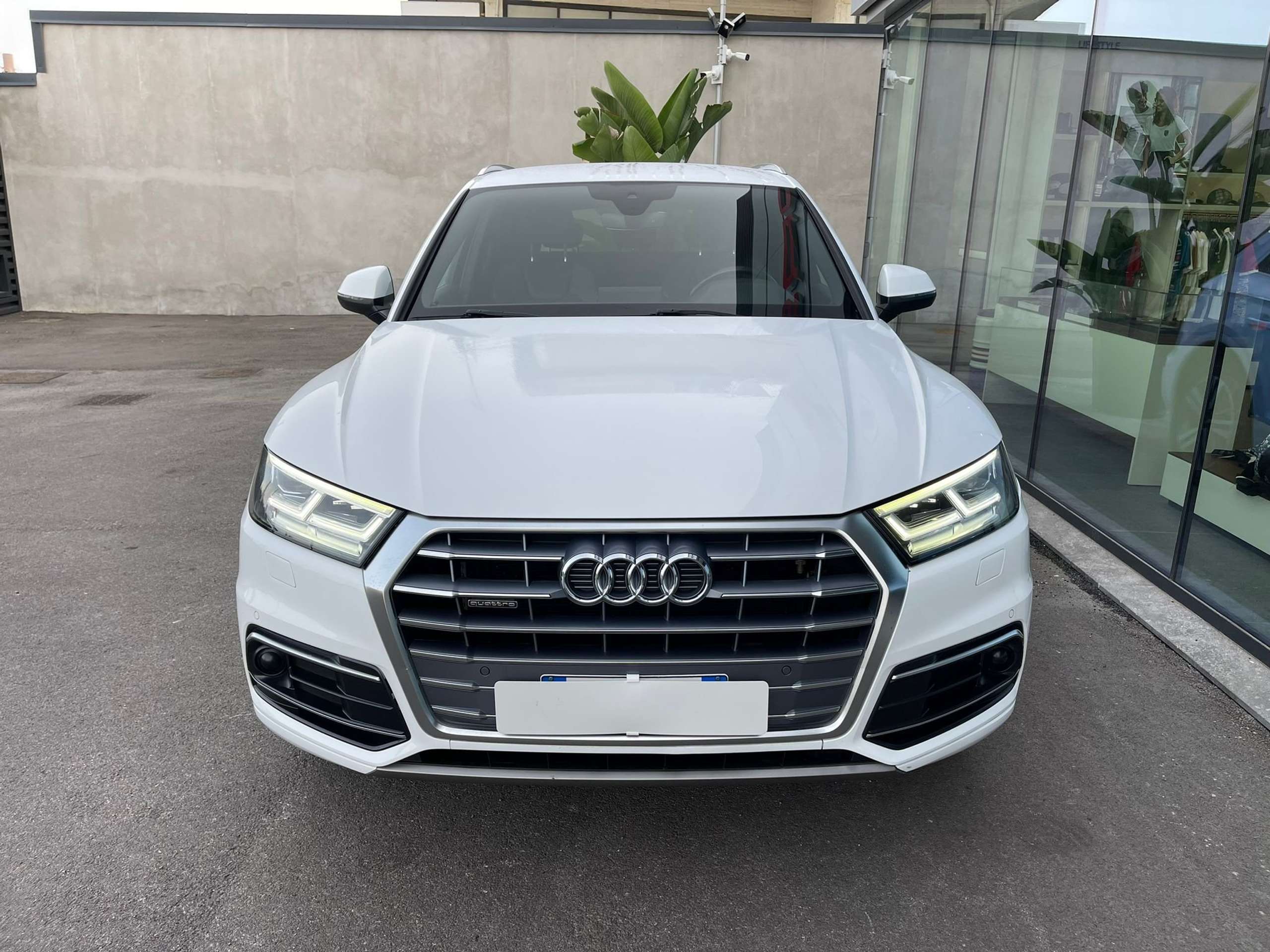 Audi - Q5