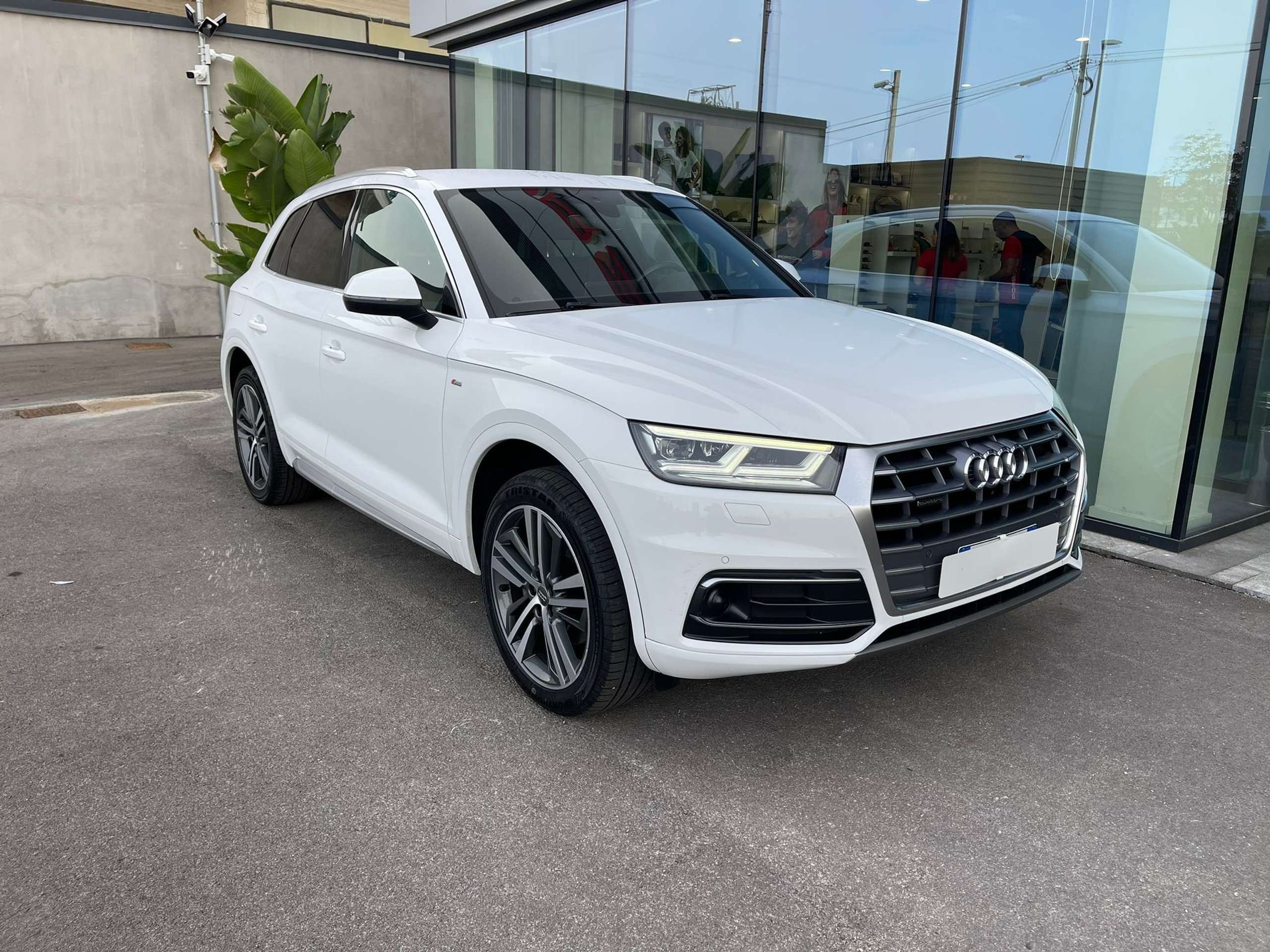 Audi - Q5