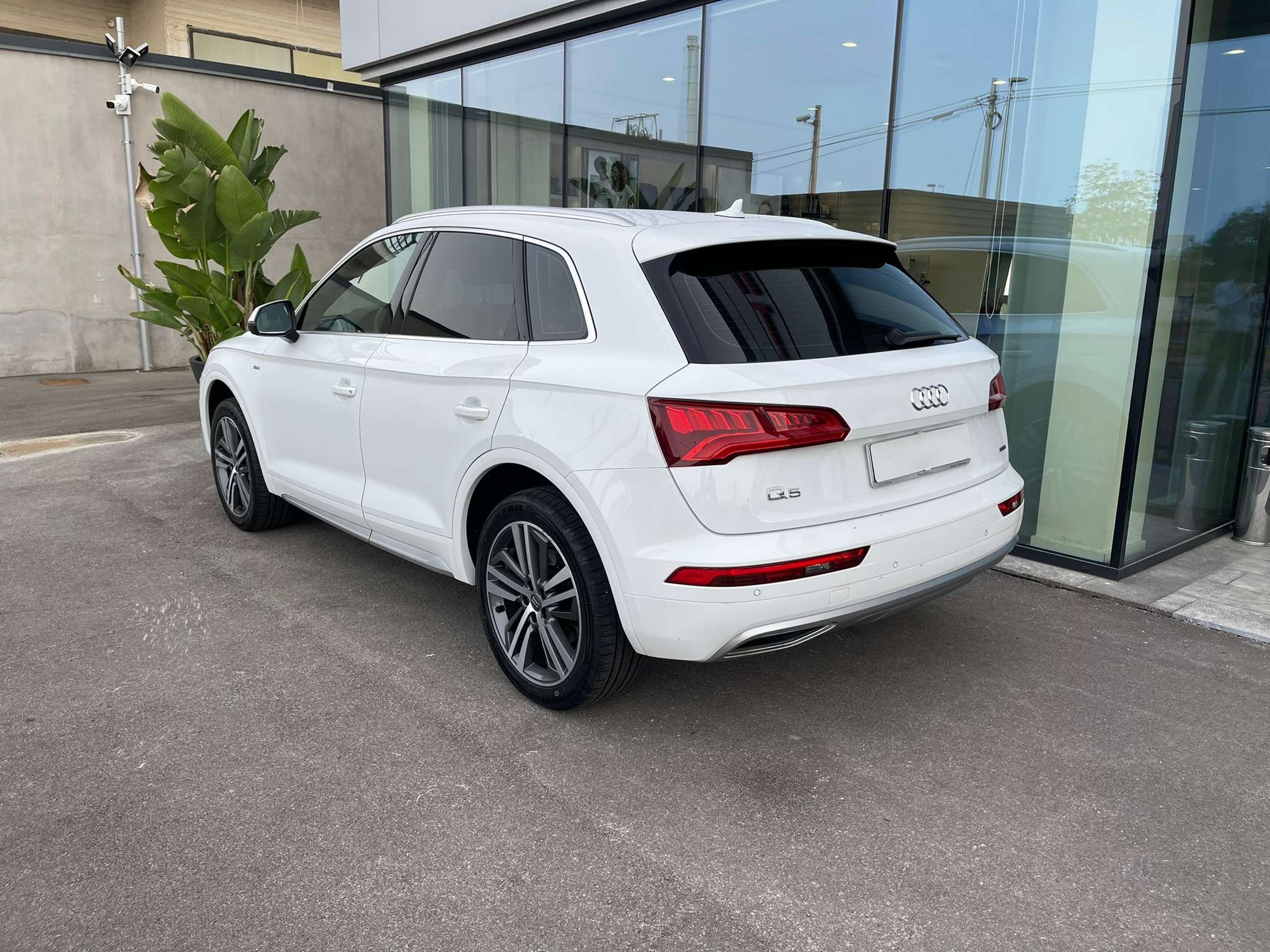 Audi - Q5