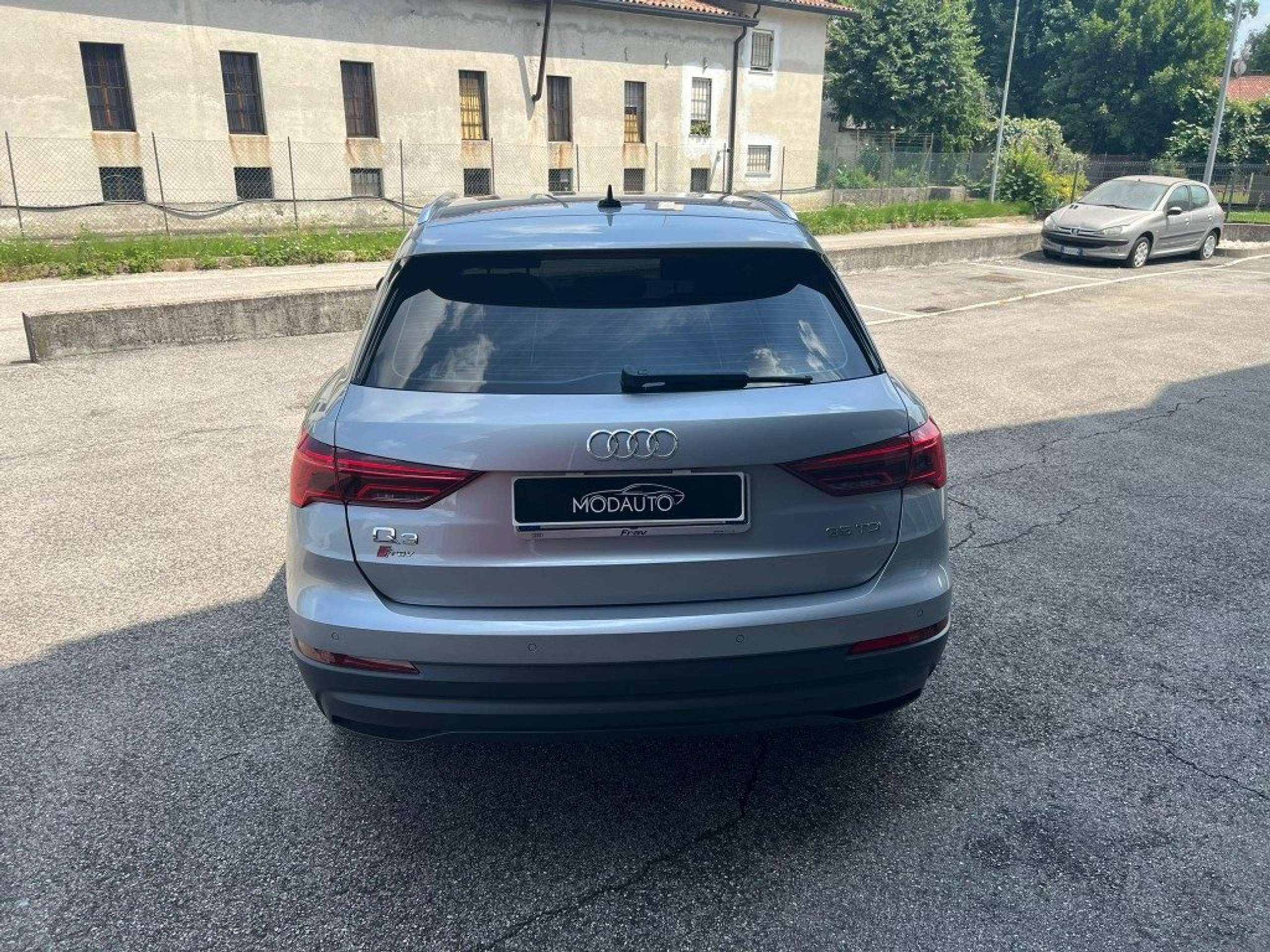 Audi - Q3