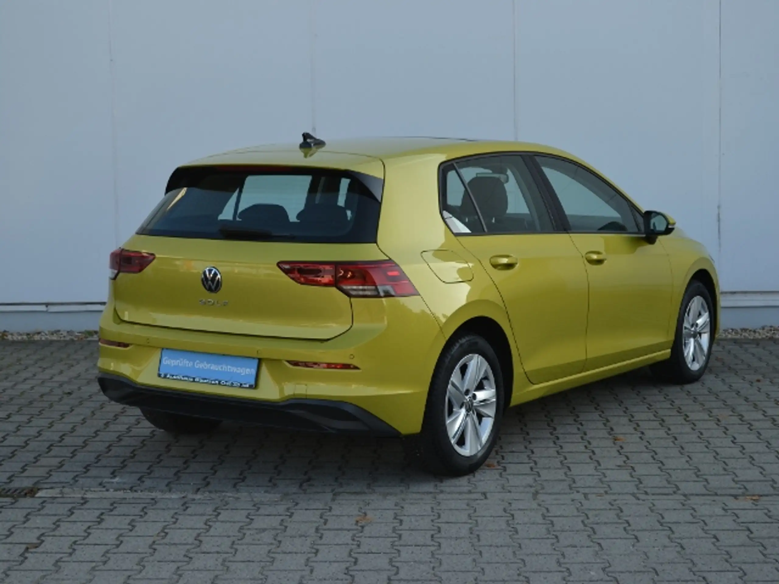 Volkswagen - Golf