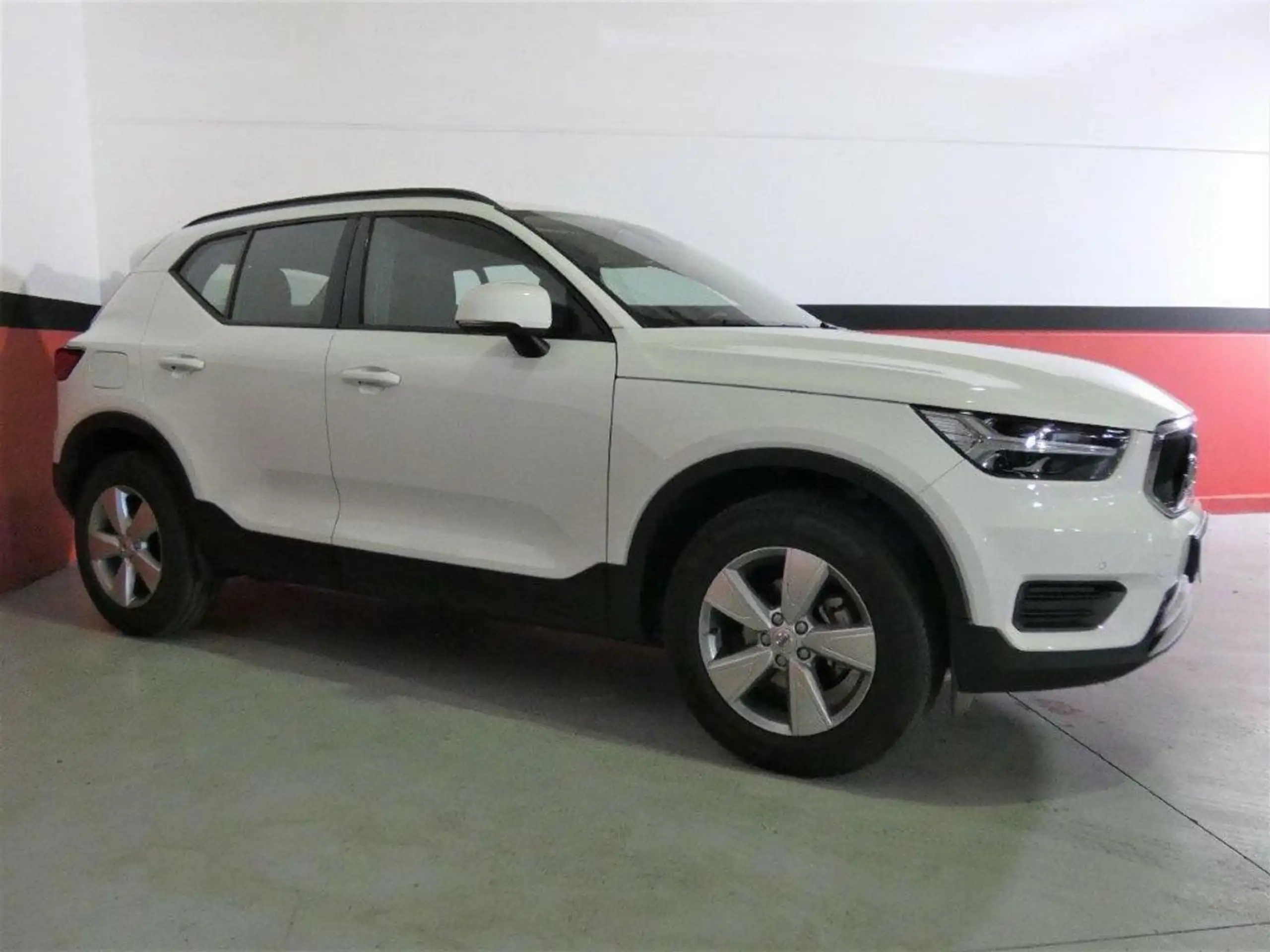 Volvo - XC40