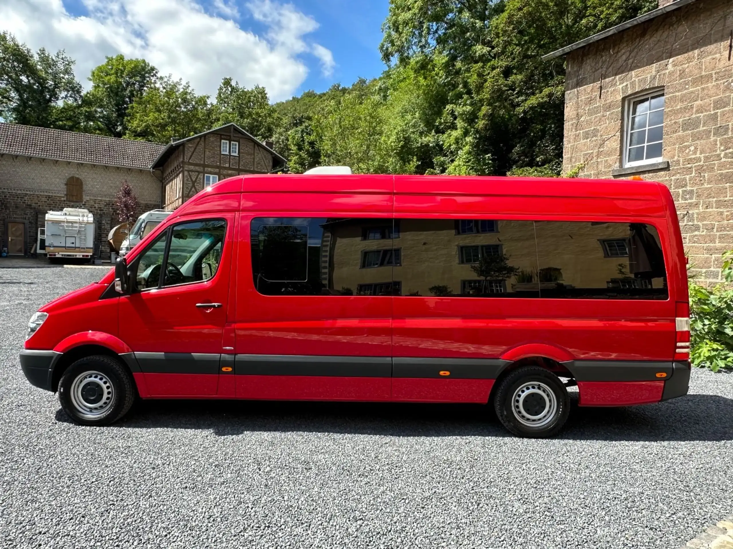 Mercedes-Benz - Sprinter