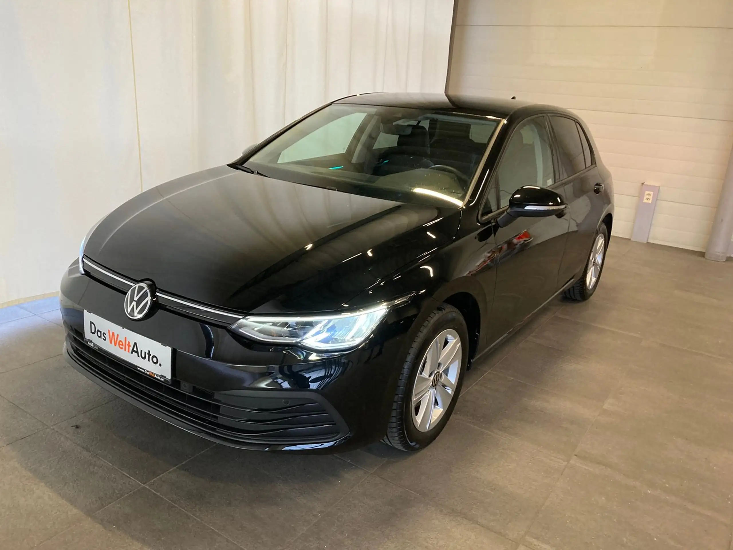 Volkswagen - Golf