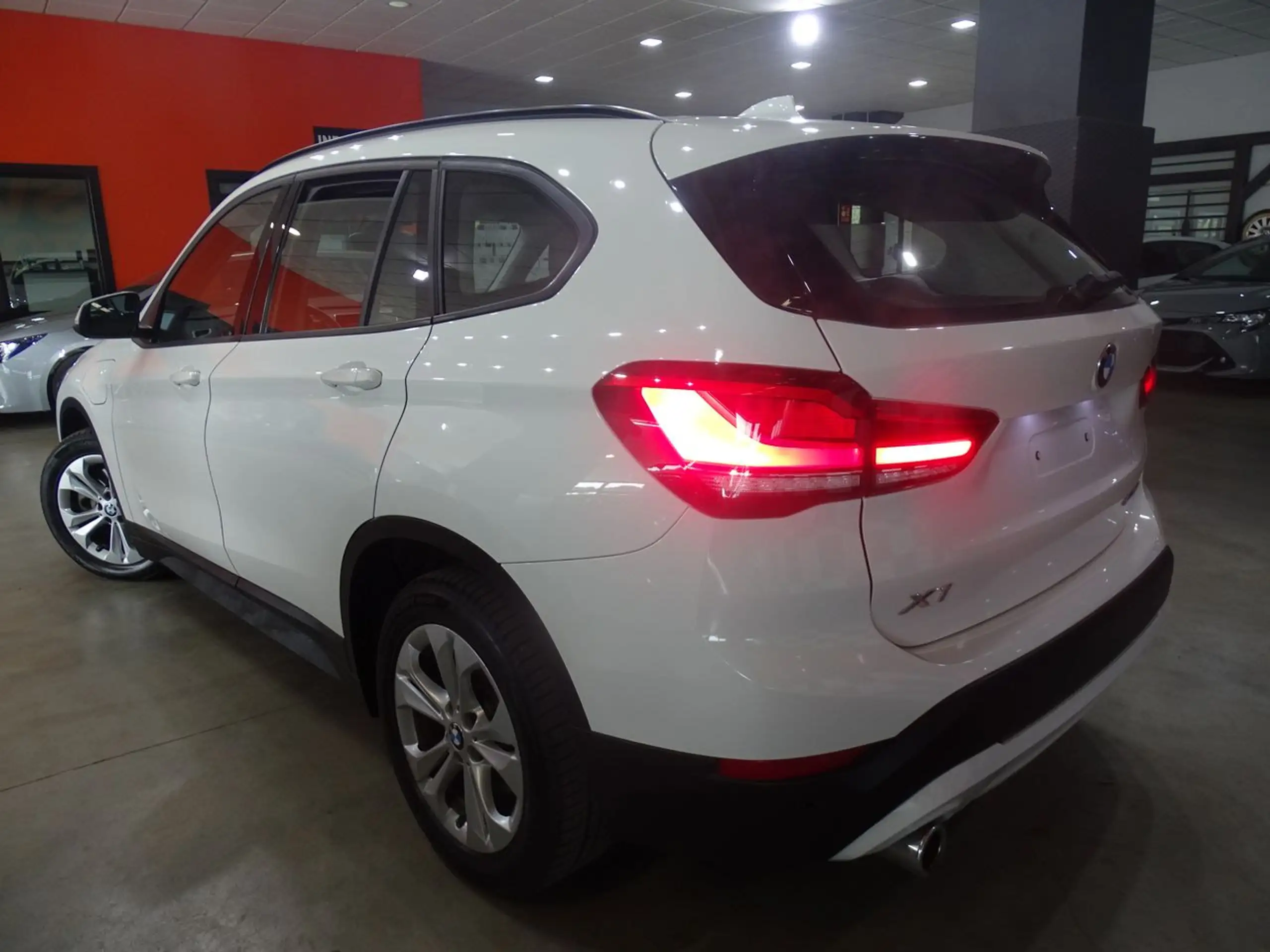 BMW - X1