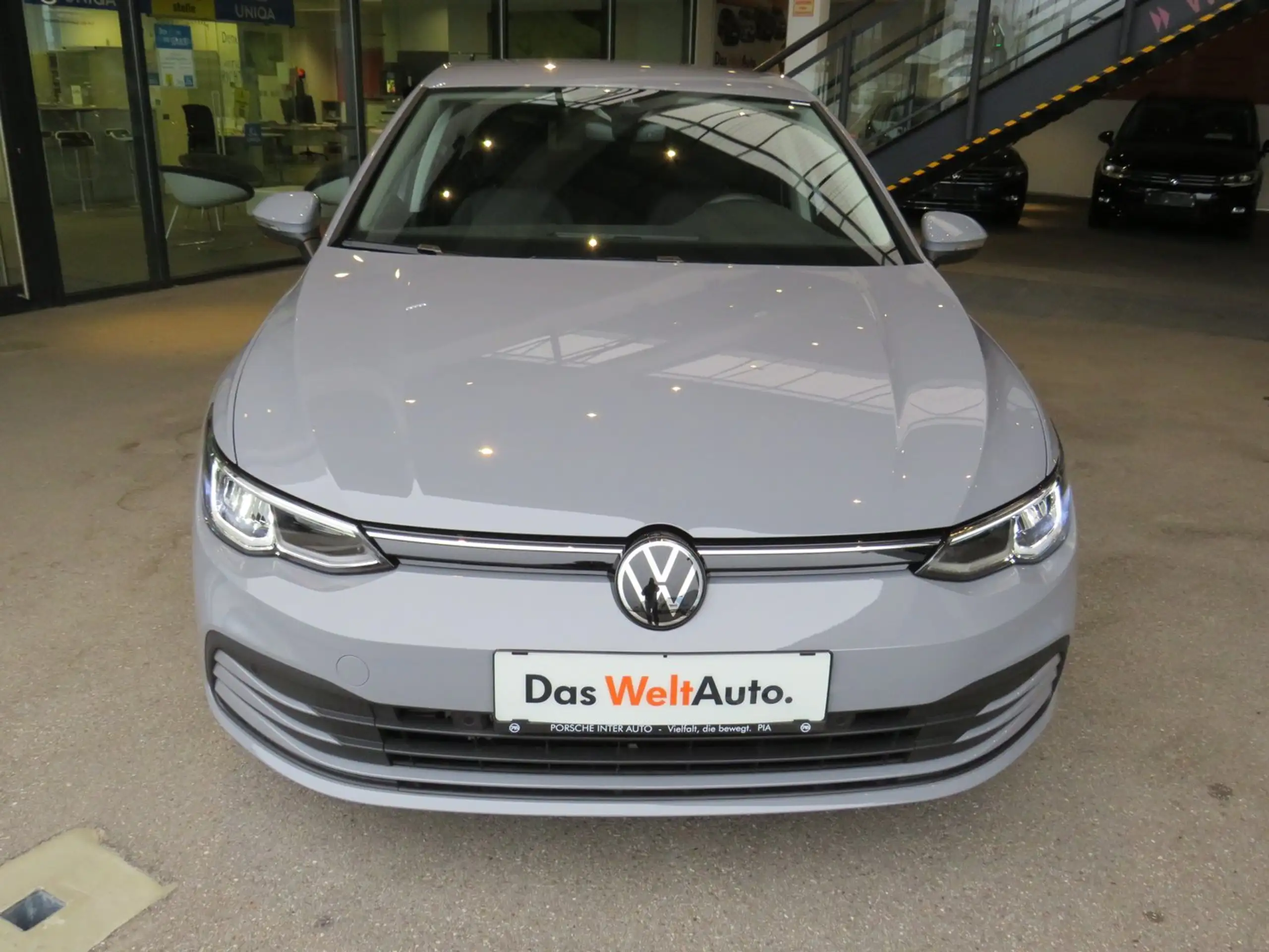 Volkswagen - Golf