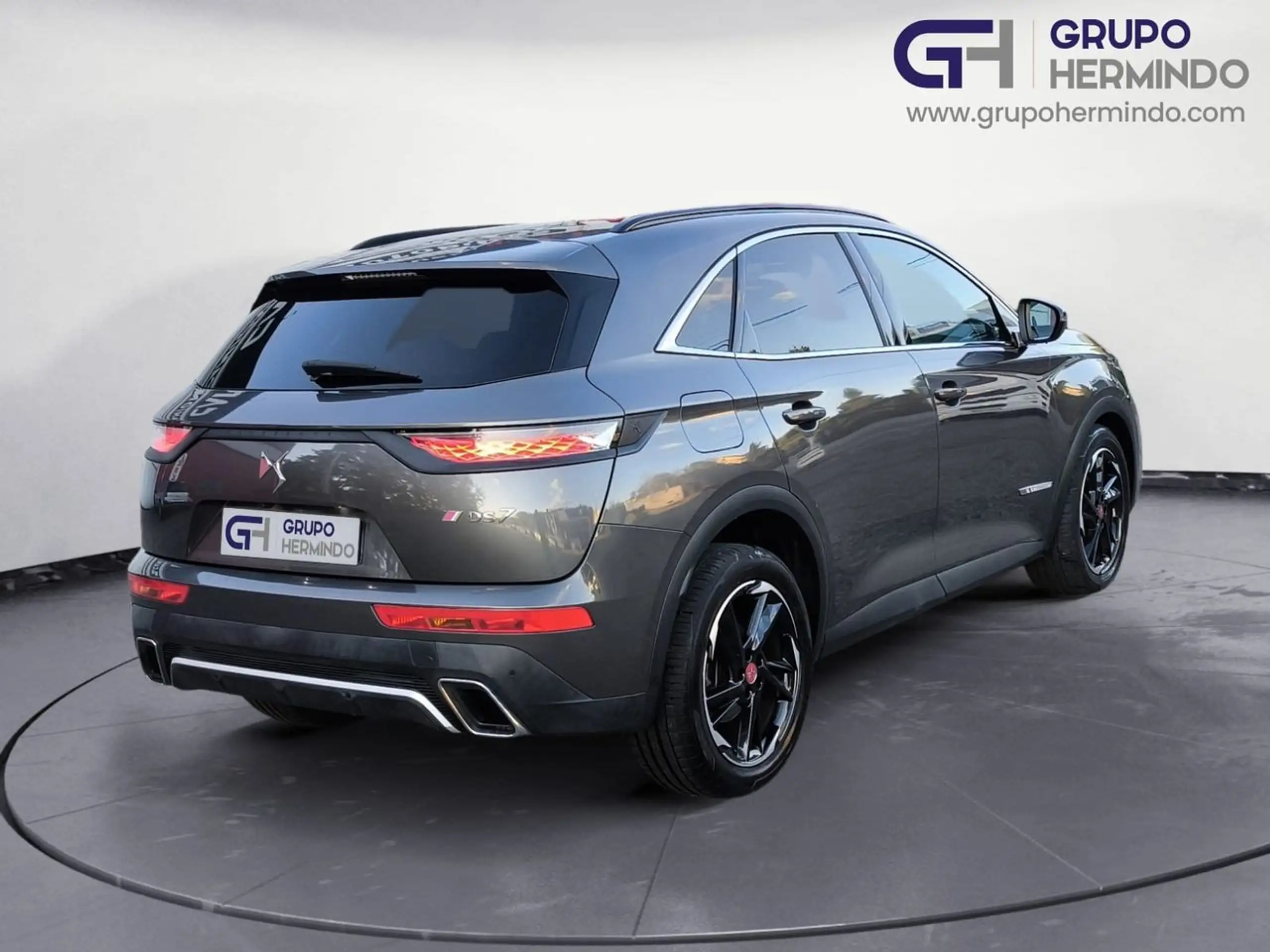 DS Automobiles - DS 7 Crossback