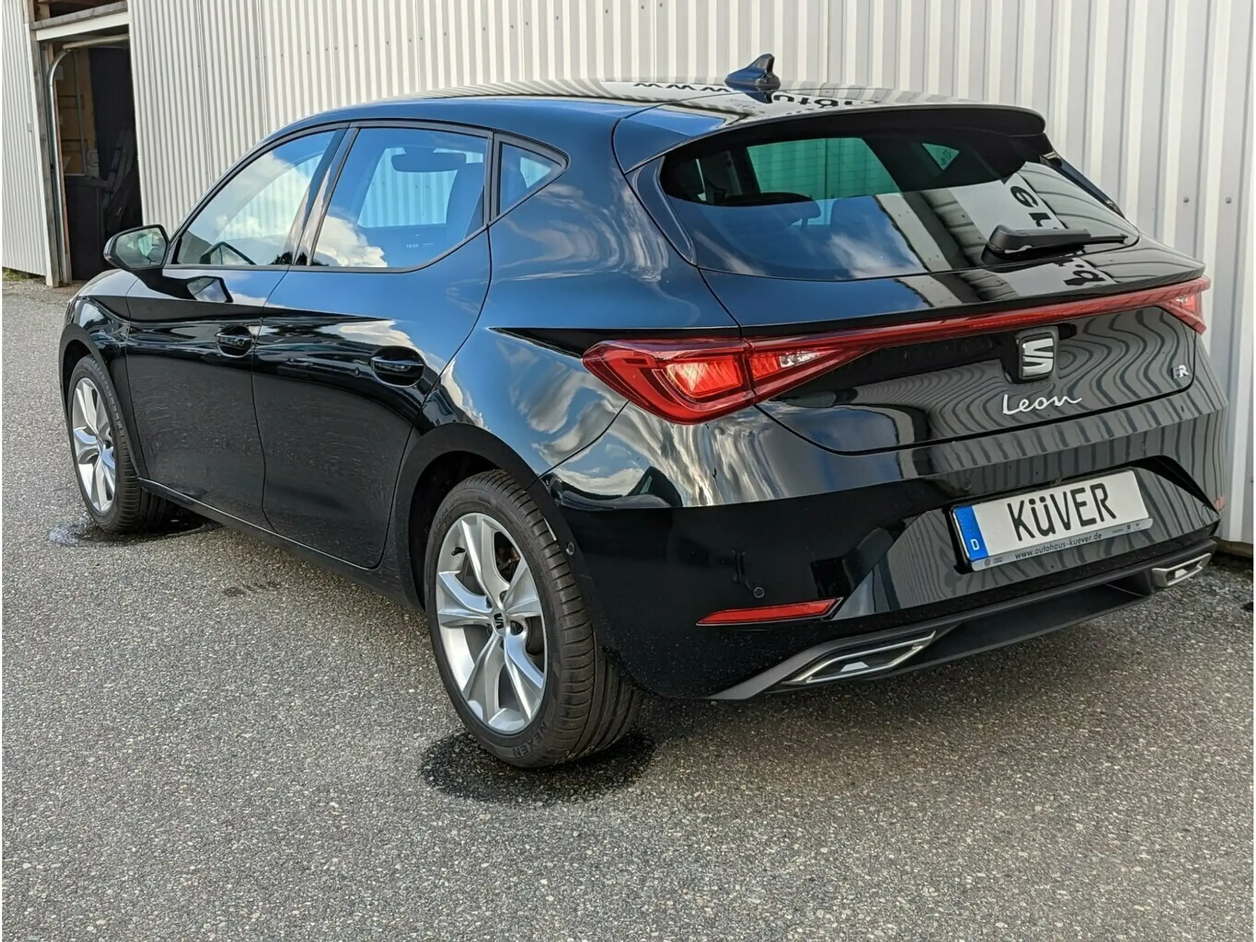 SEAT - Leon