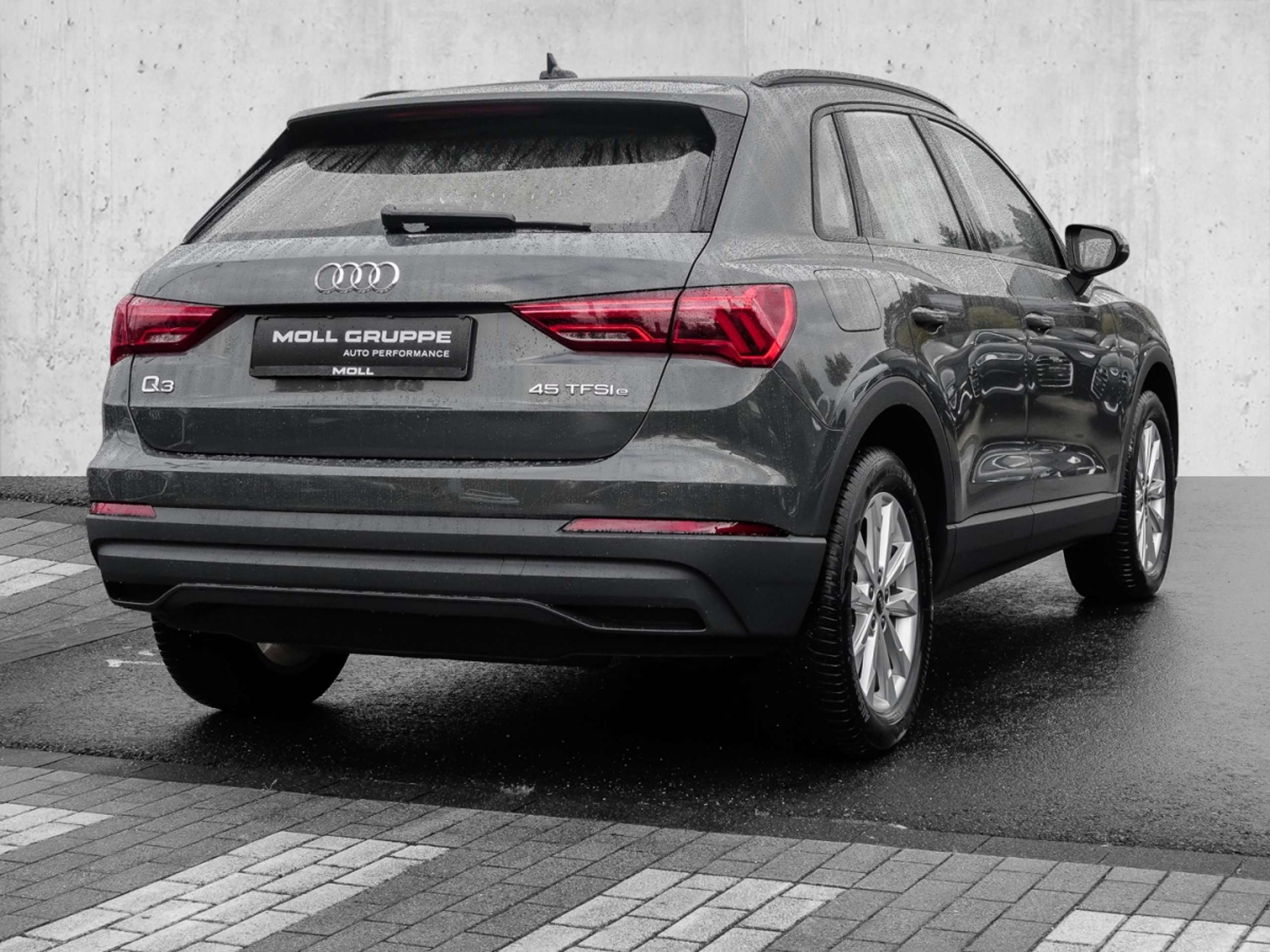 Audi - Q3