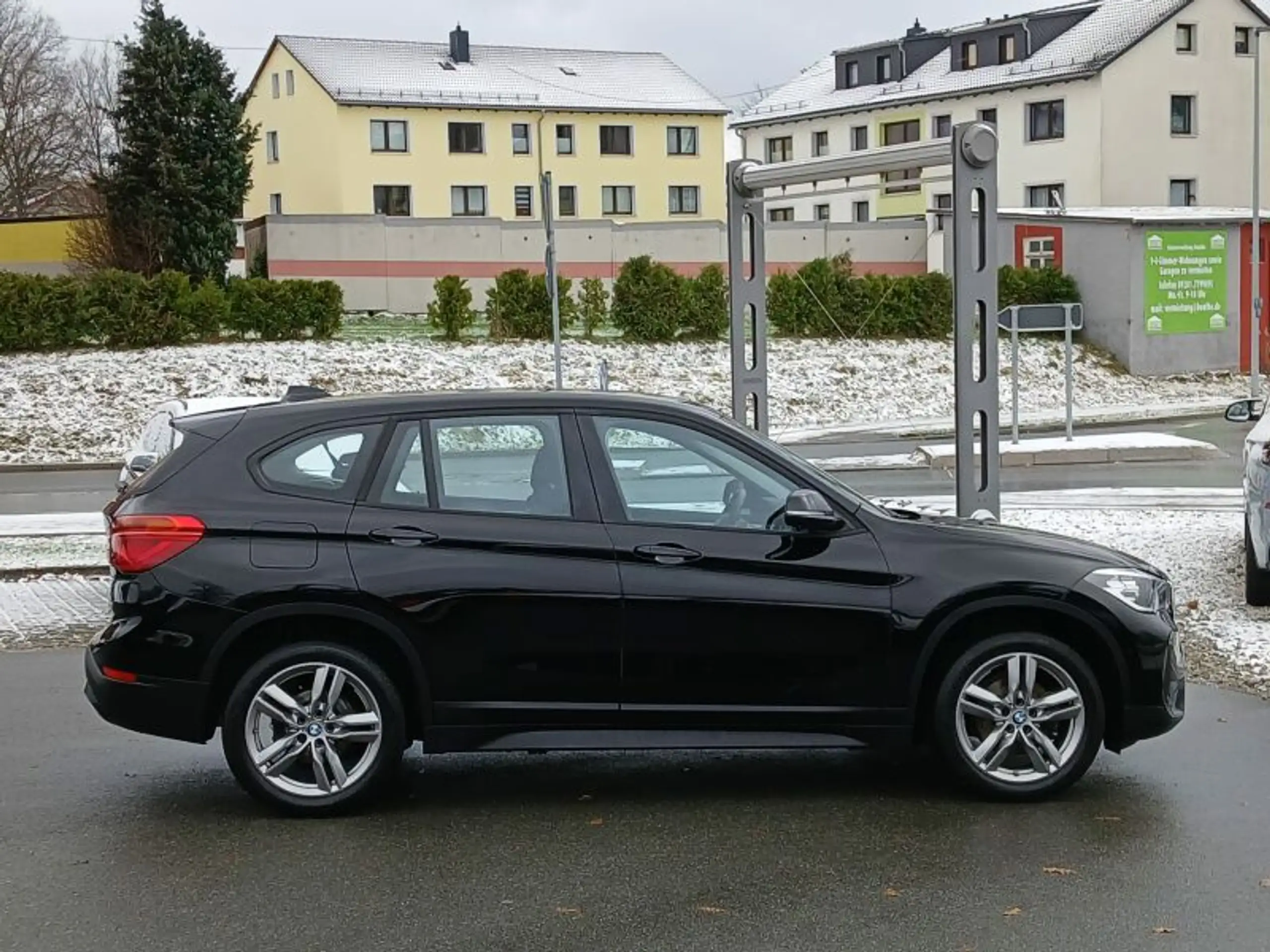 BMW - X1