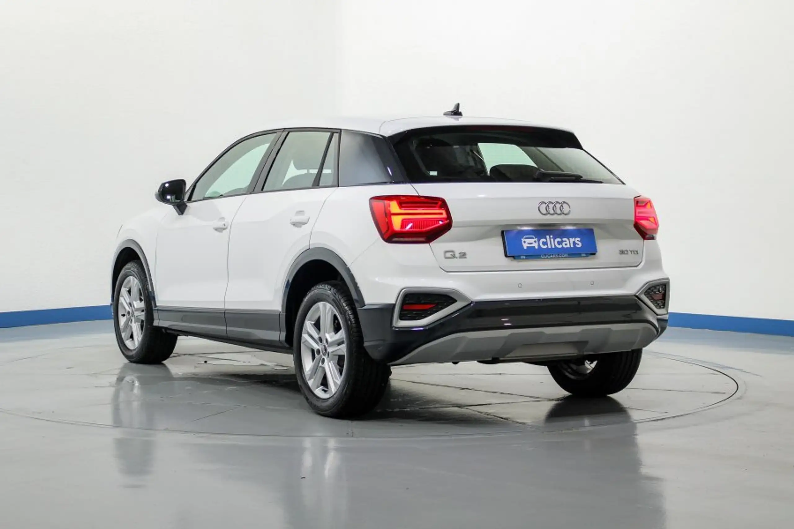 Audi - Q2