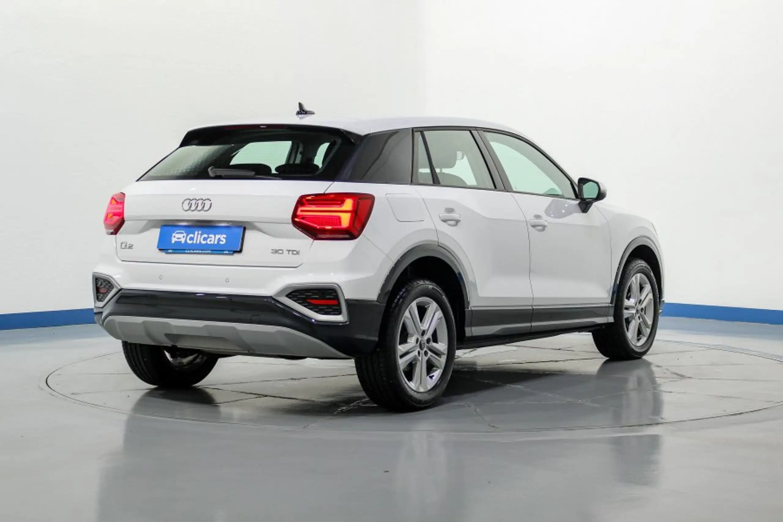 Audi - Q2