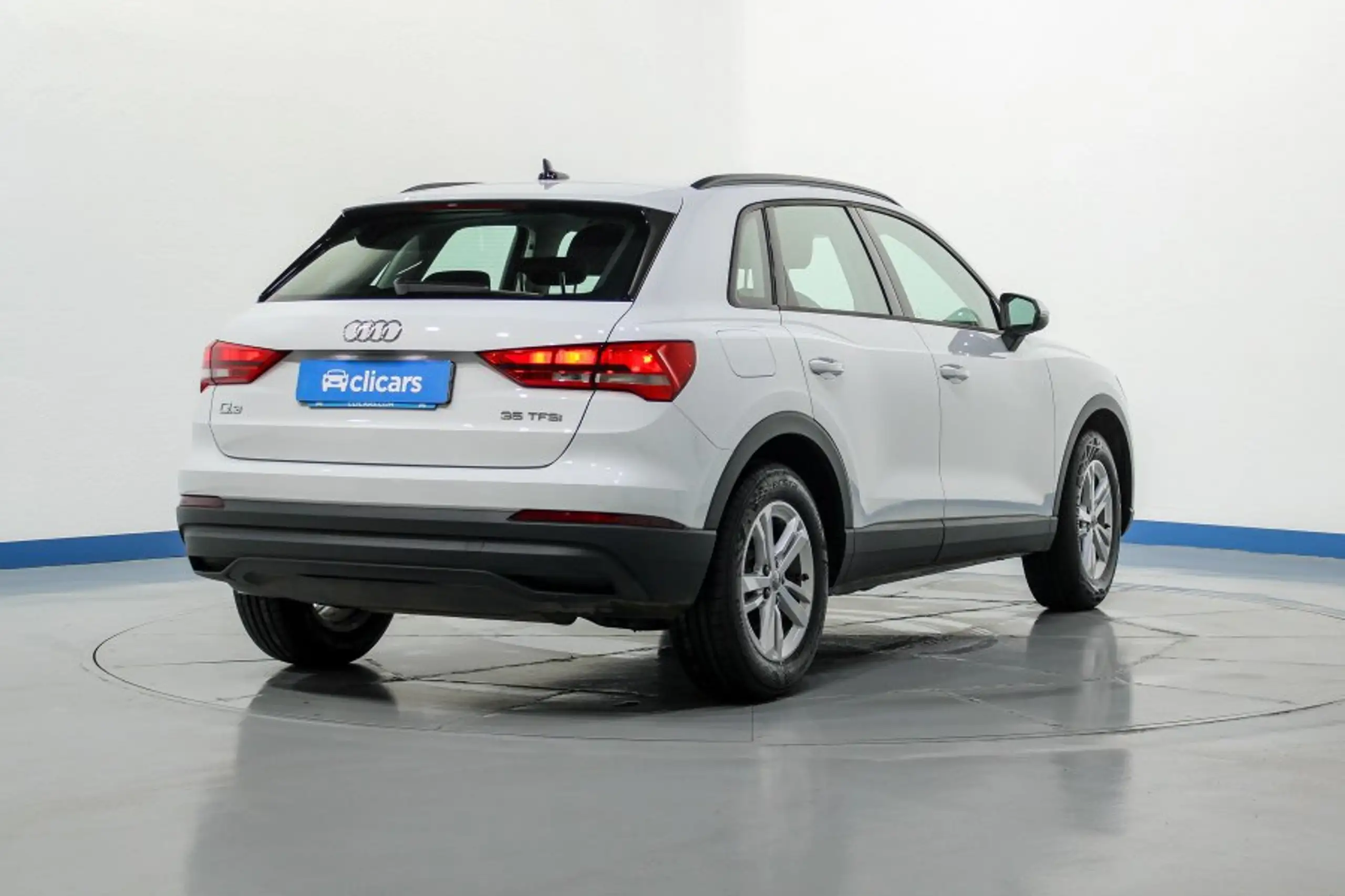 Audi - Q3