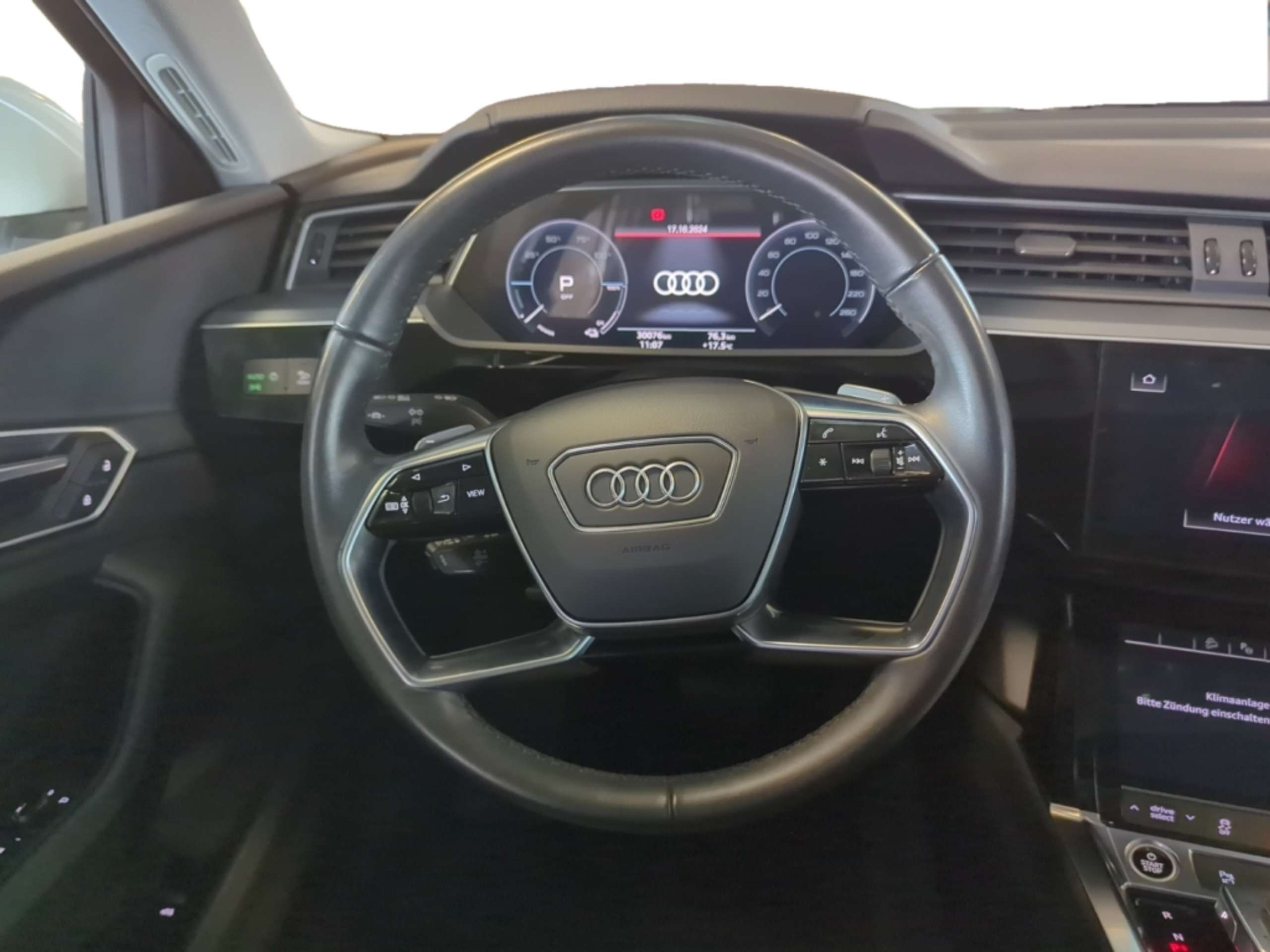 Audi - e-tron