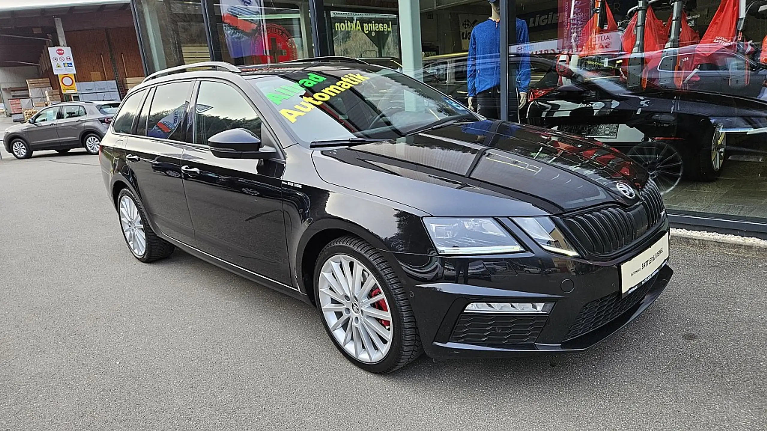 Skoda - Octavia