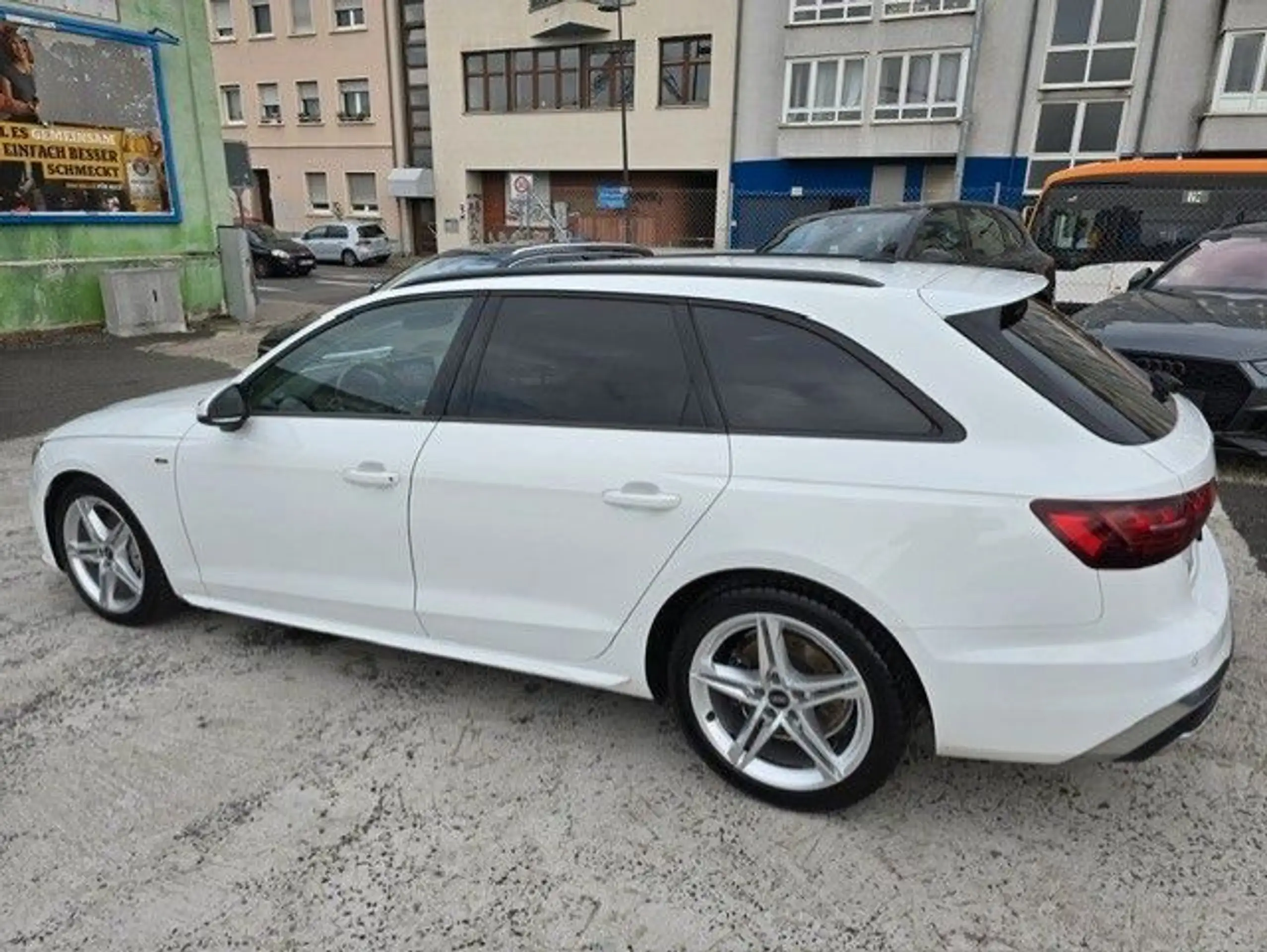 Audi - A4