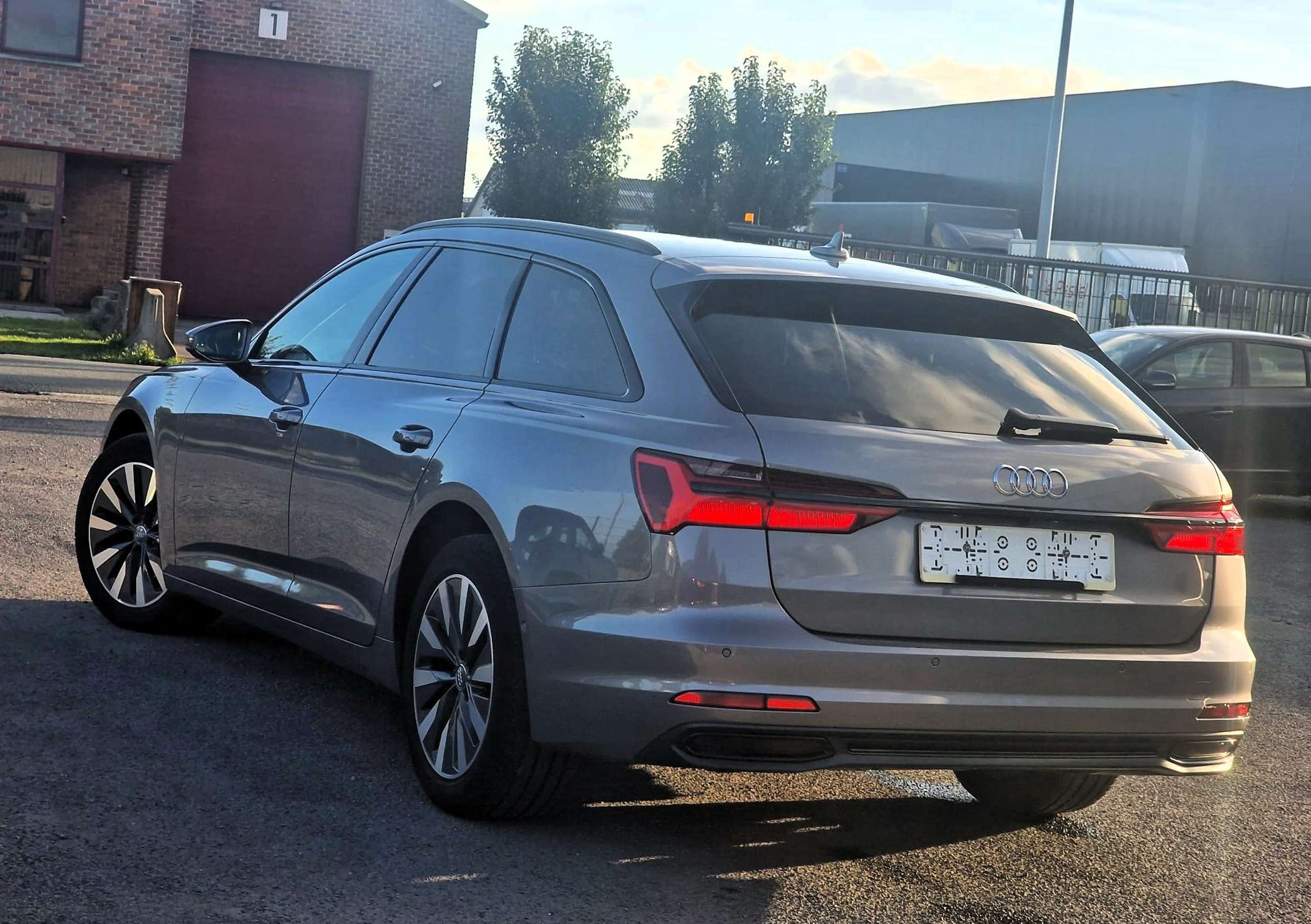 Audi - A6