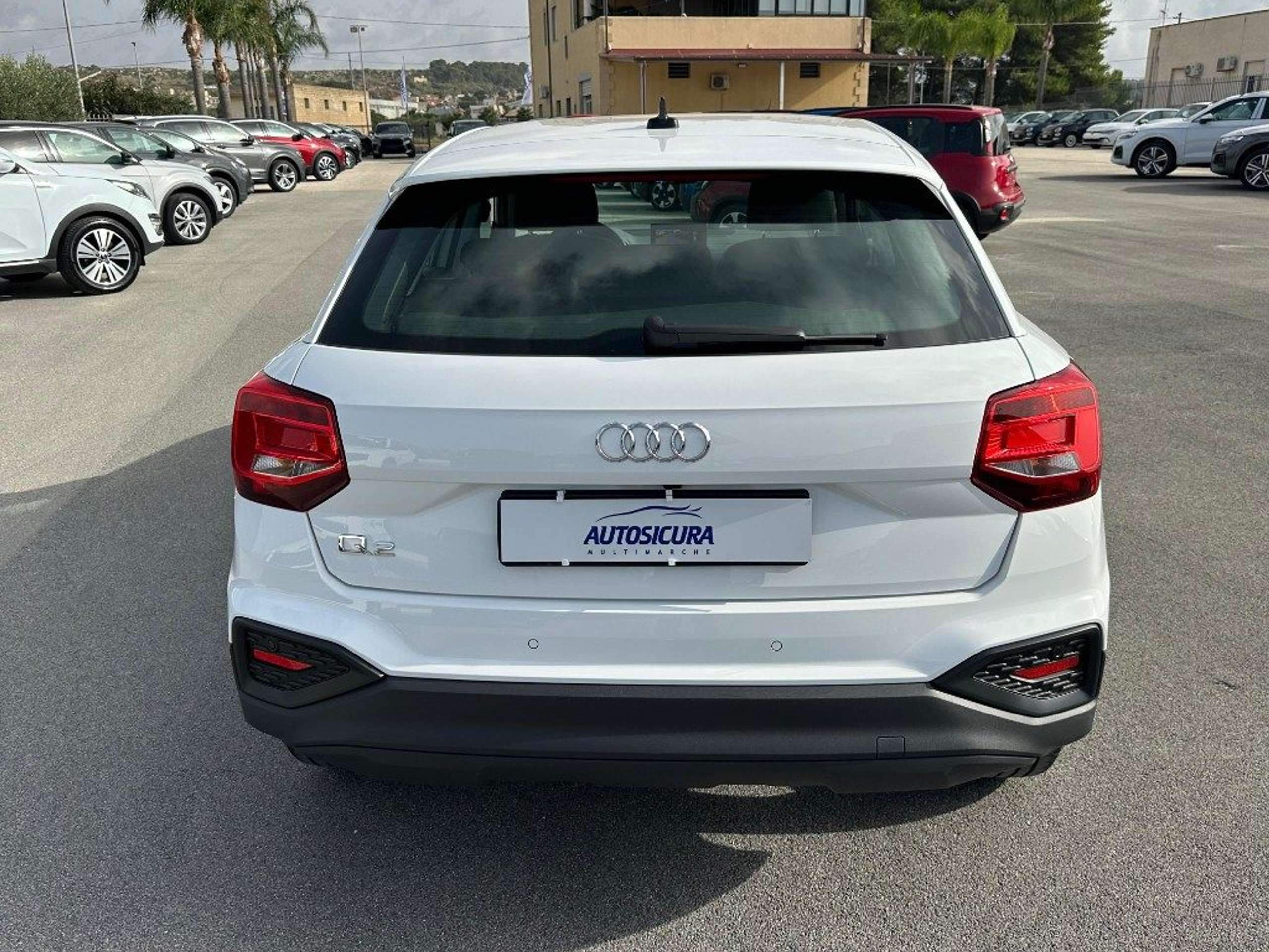 Audi - Q2