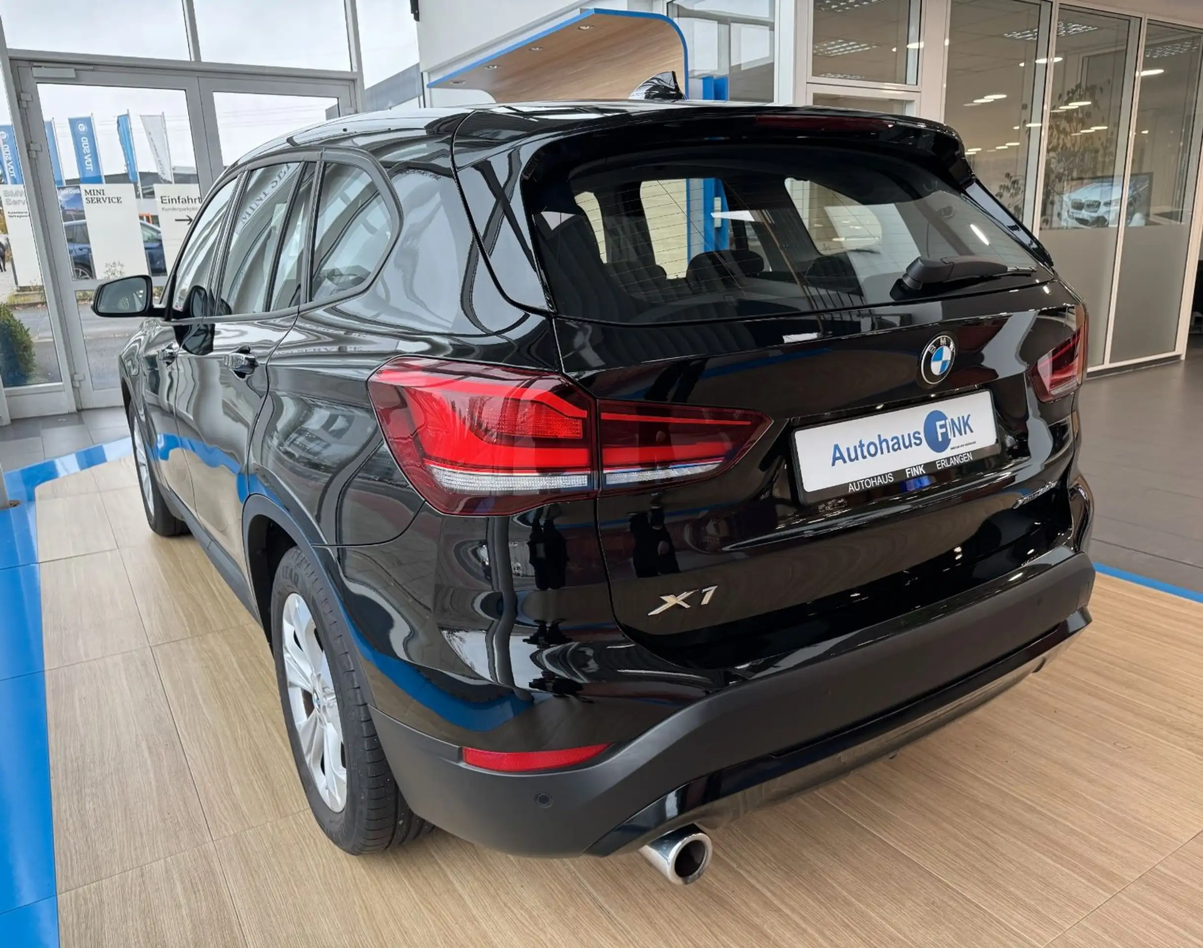 BMW - X1